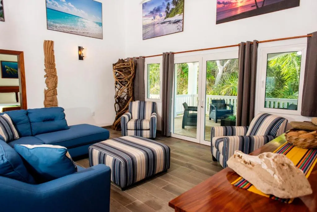 Living room in Ceiba Beach Resort