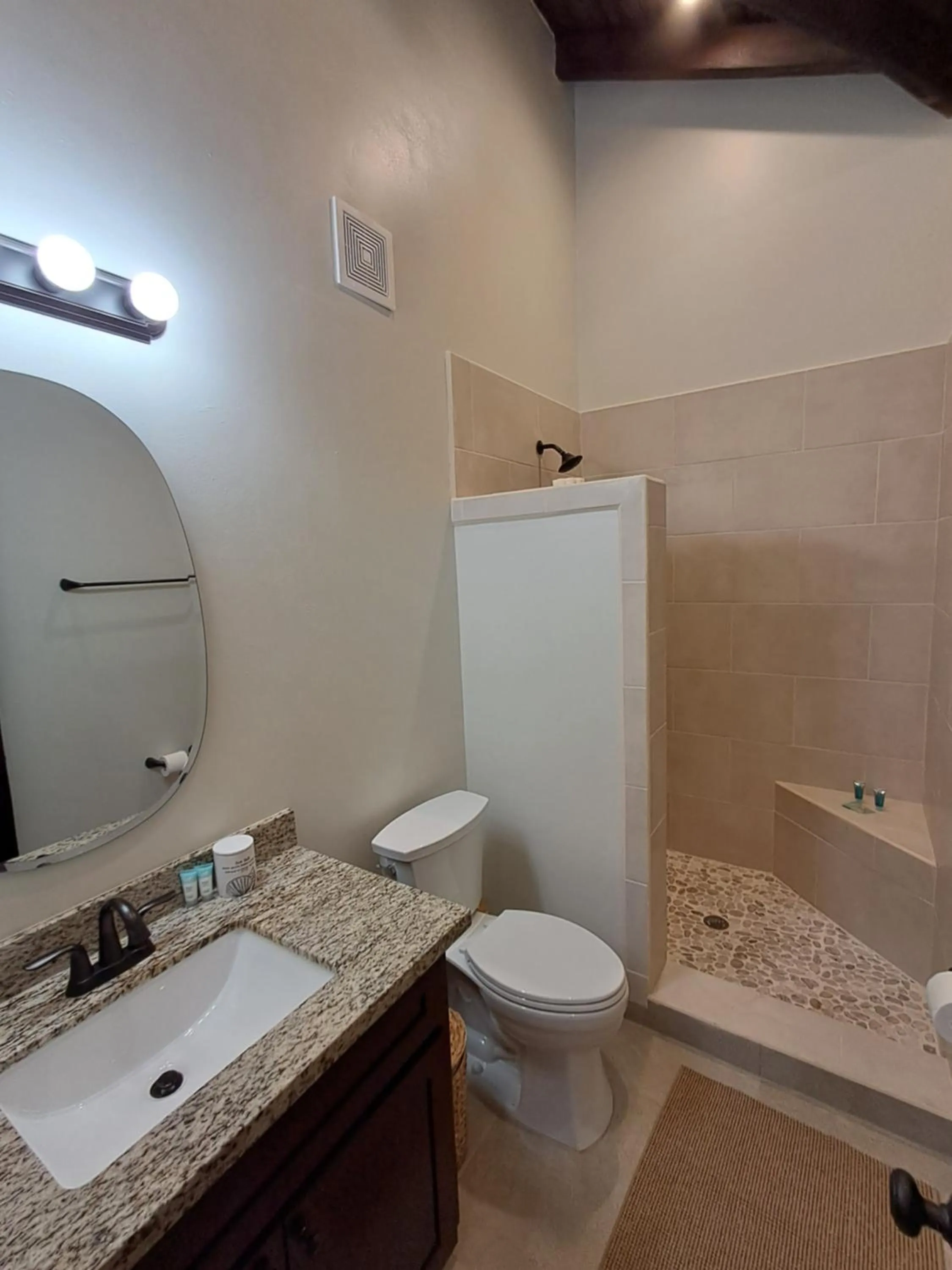 Shower in Ceiba Beach Resort