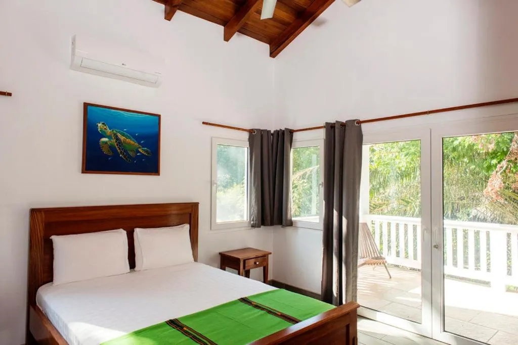 Bed in Ceiba Beach Resort