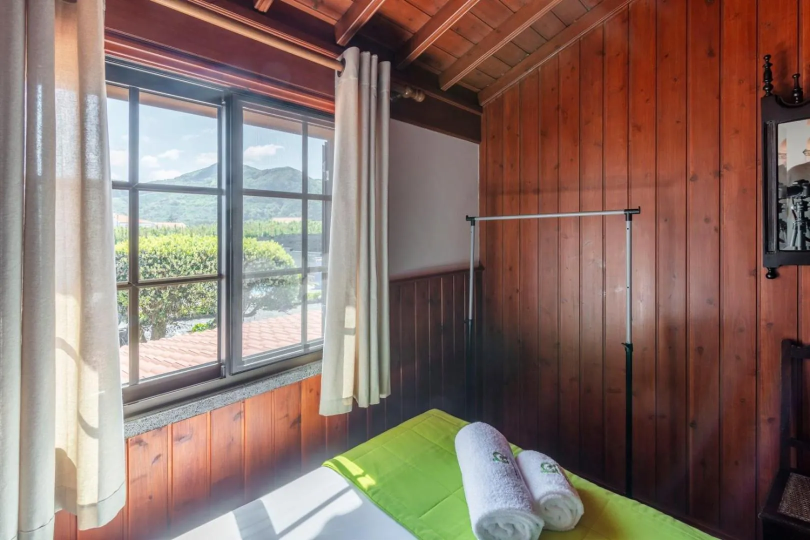 Bed in Heated Saltwater Pool-Private Beachside Oasis
