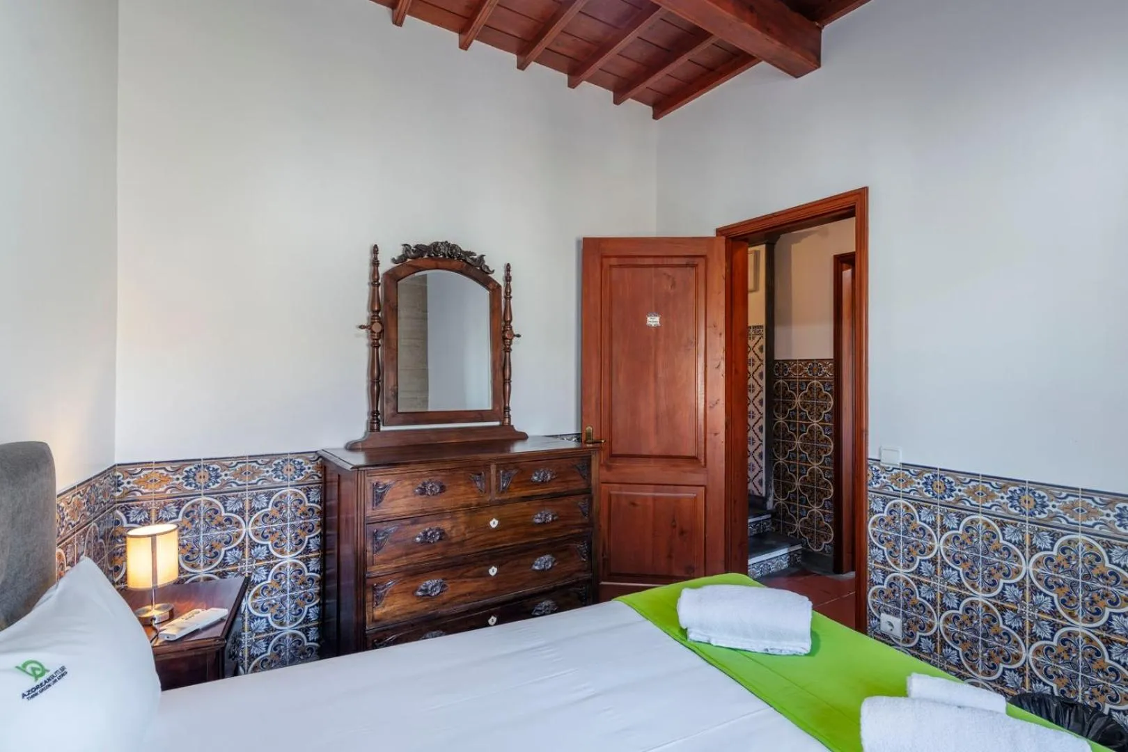 Bed in Heated Saltwater Pool-Private Beachside Oasis