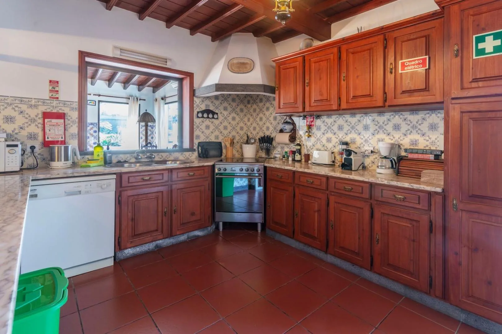 Heated Saltwater Pool-Private Beachside Oasis