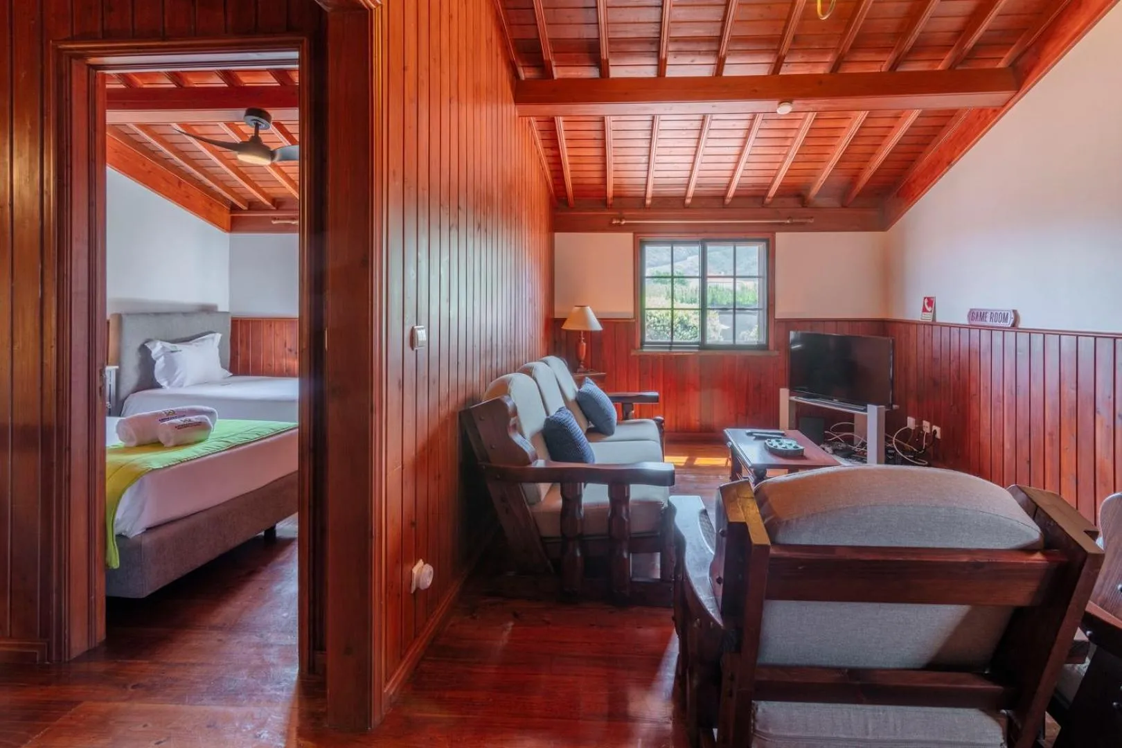 Bed in Heated Saltwater Pool-Private Beachside Oasis