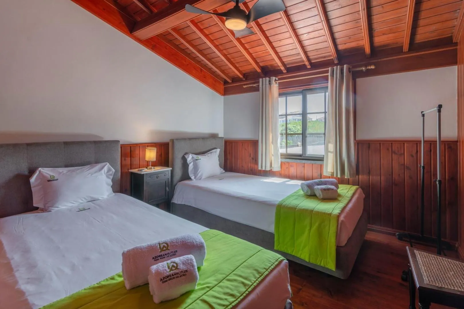 Bed in Heated Saltwater Pool-Private Beachside Oasis