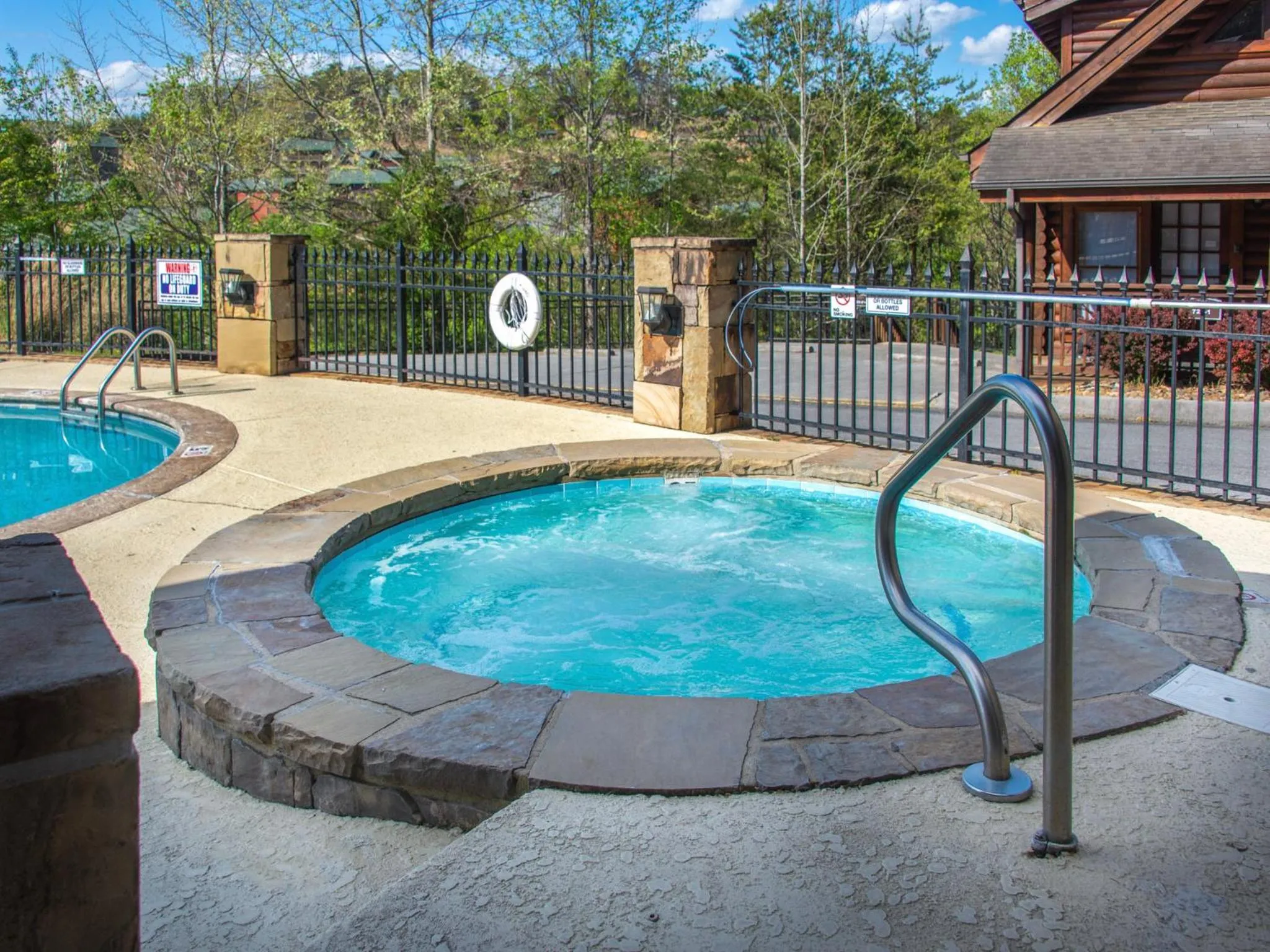 Property building in Mountain Sanctuary 3204