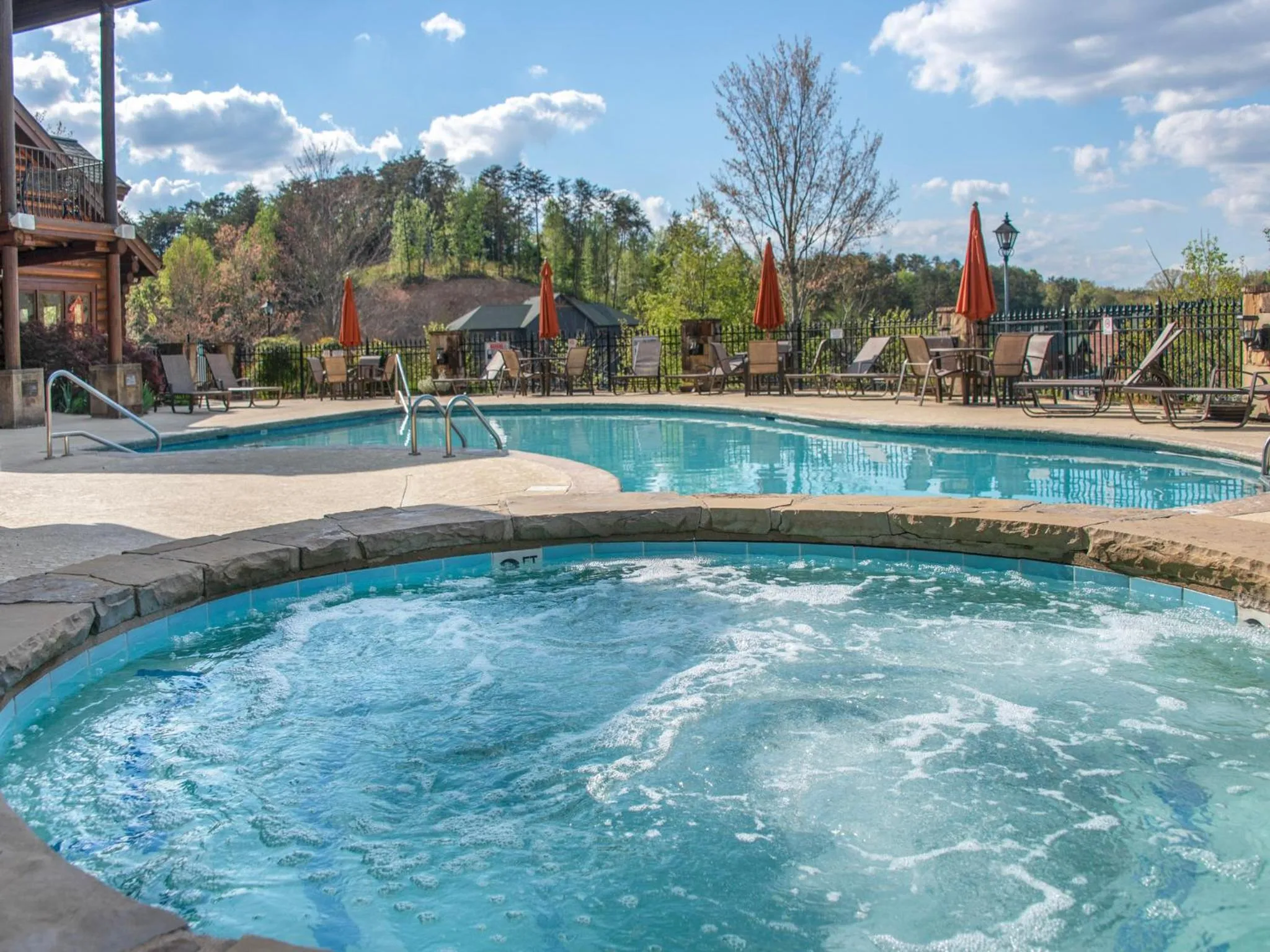 Swimming pool in Smokey Bear 1103