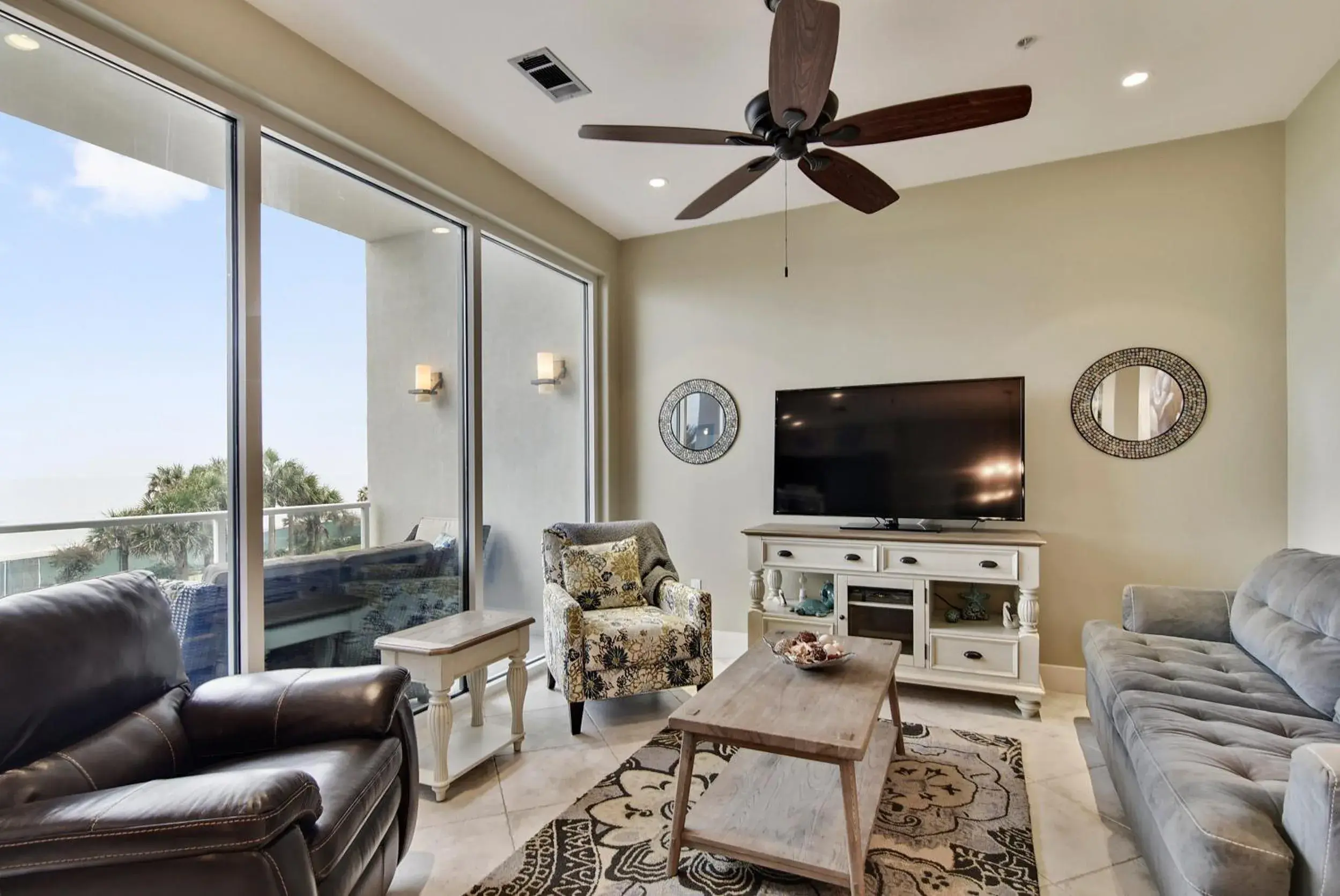 Diamond Beach 304-Sapphire Diamond Beach 304-Sapphire