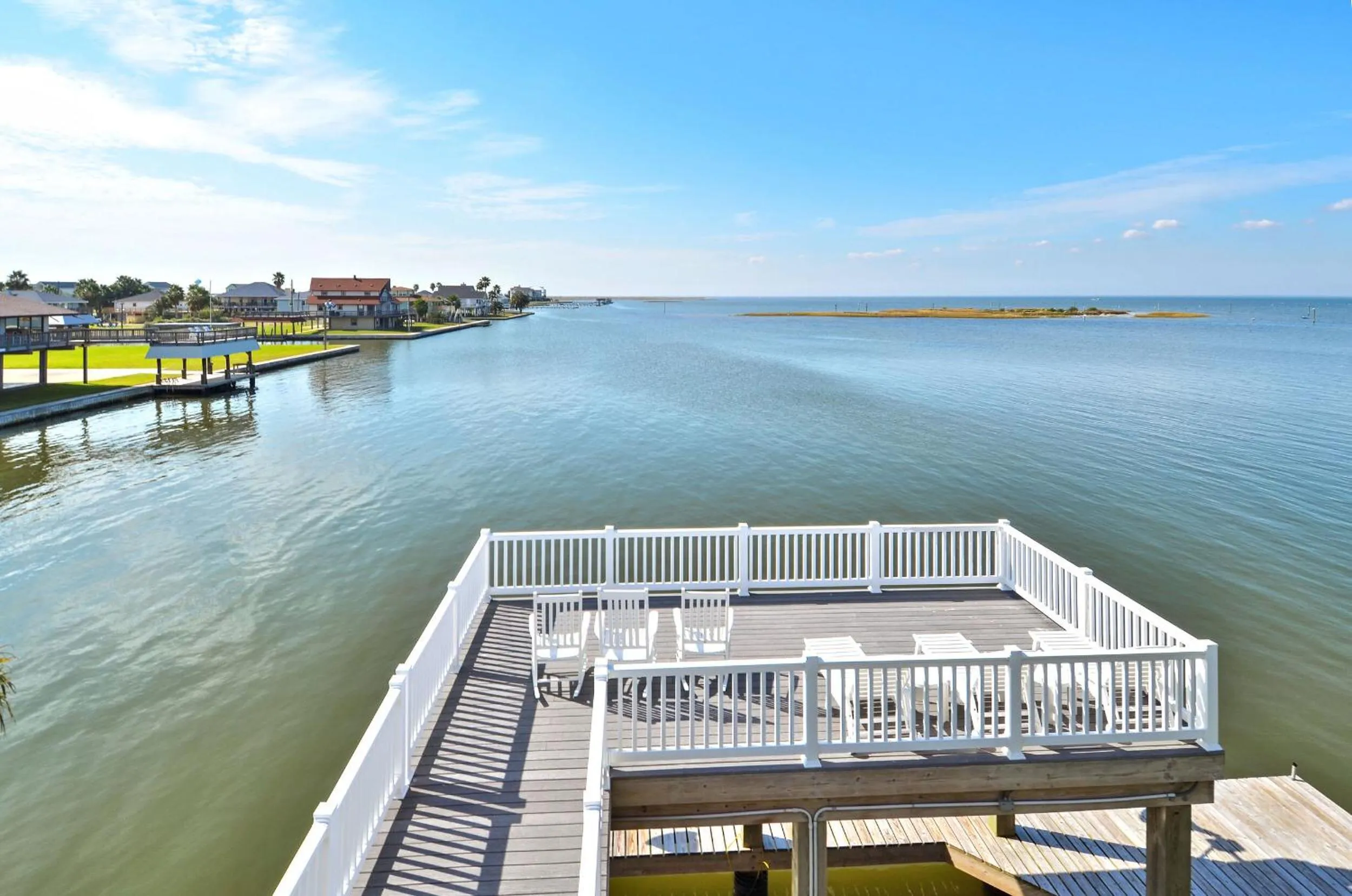 Property building in Bahia Azul Sunset