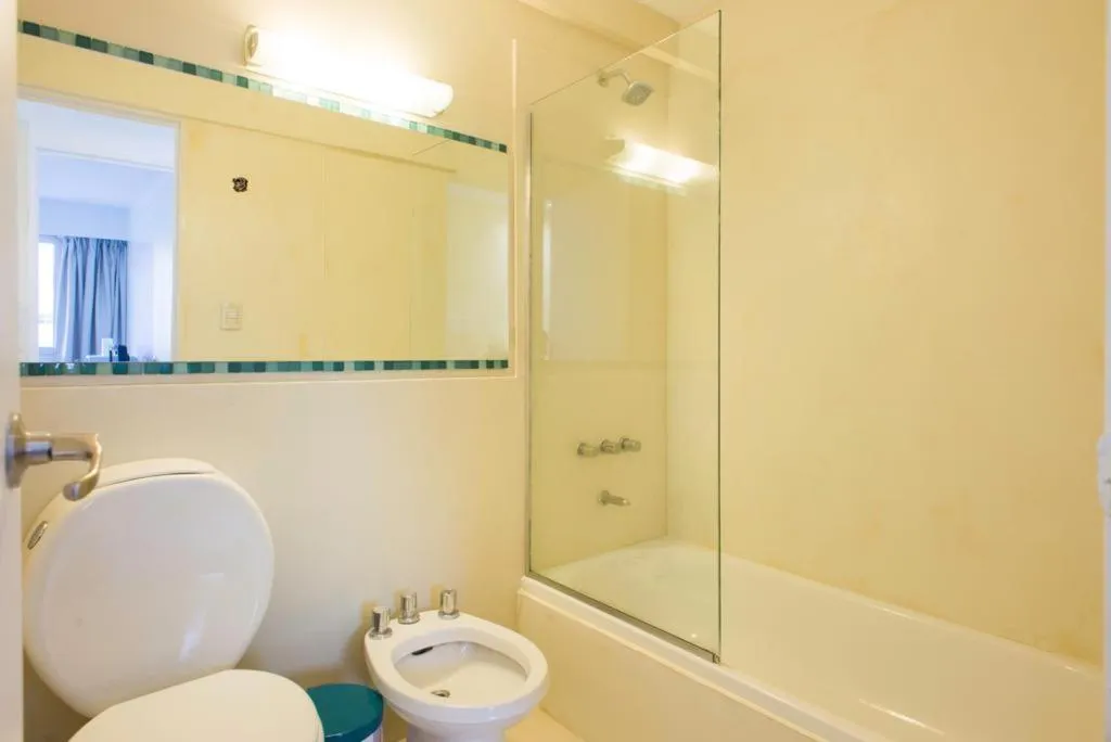 Bath in Soho Point Central