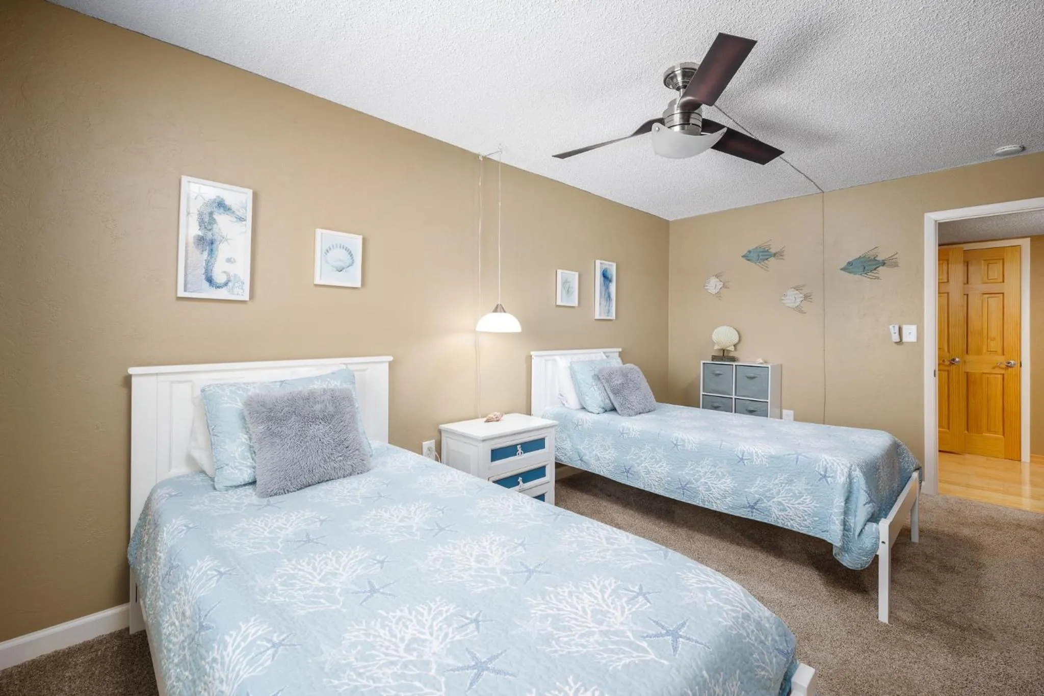 Bedroom, Bed in Point Matanzas B3