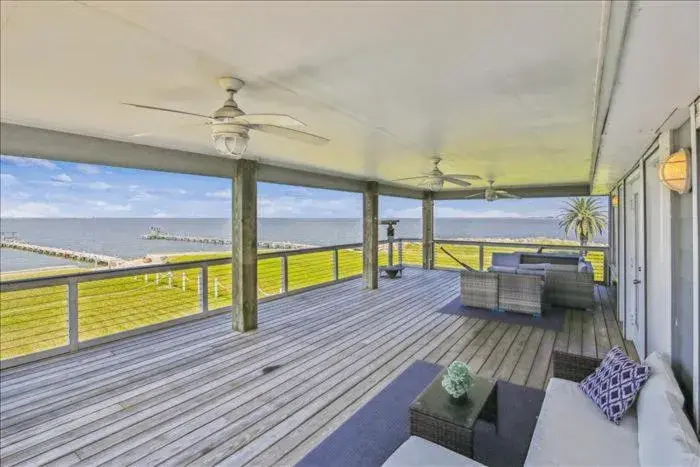 Harbor View Breeze Harbor View Breeze