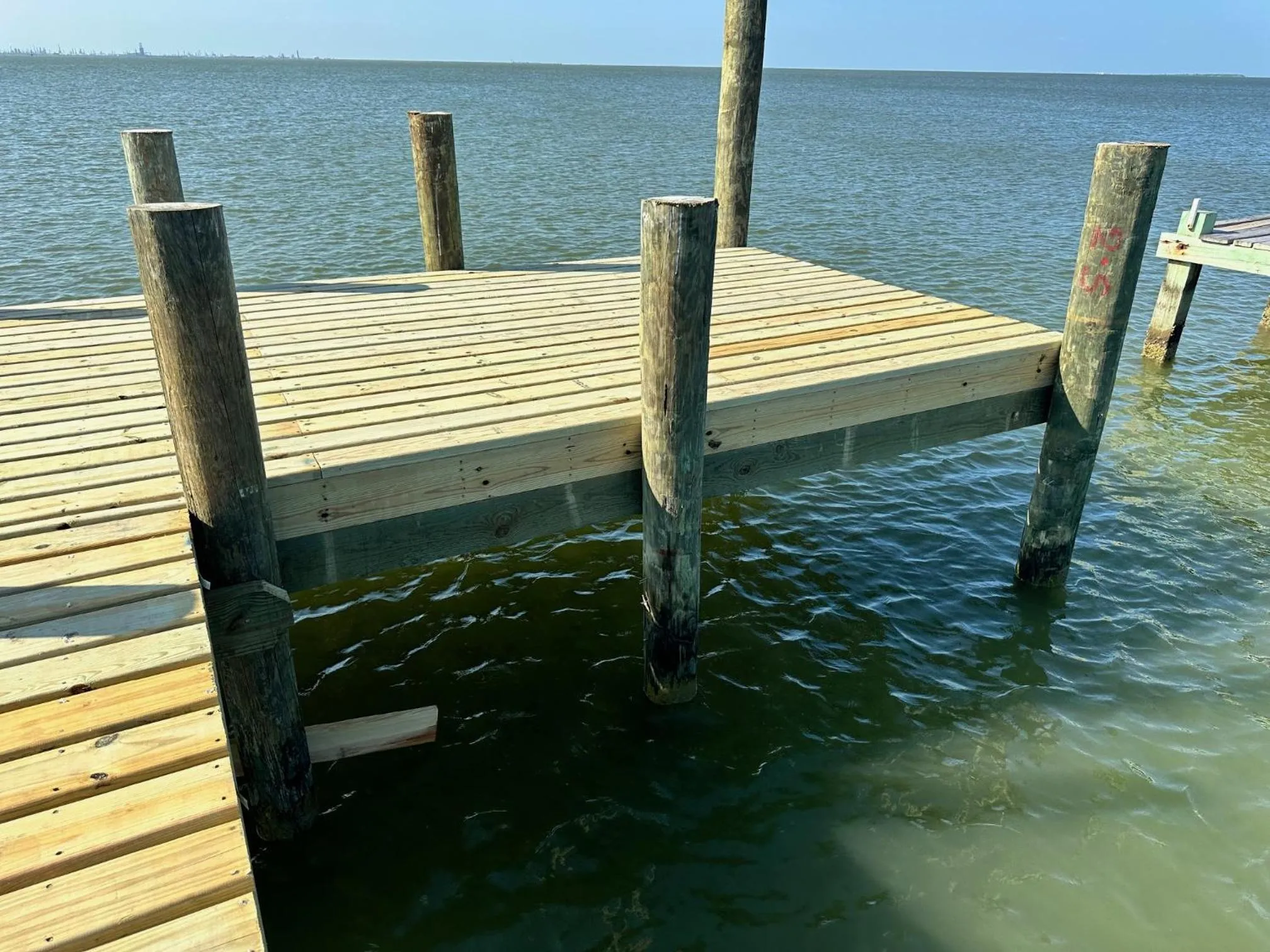 Property building in Harbor View Breeze