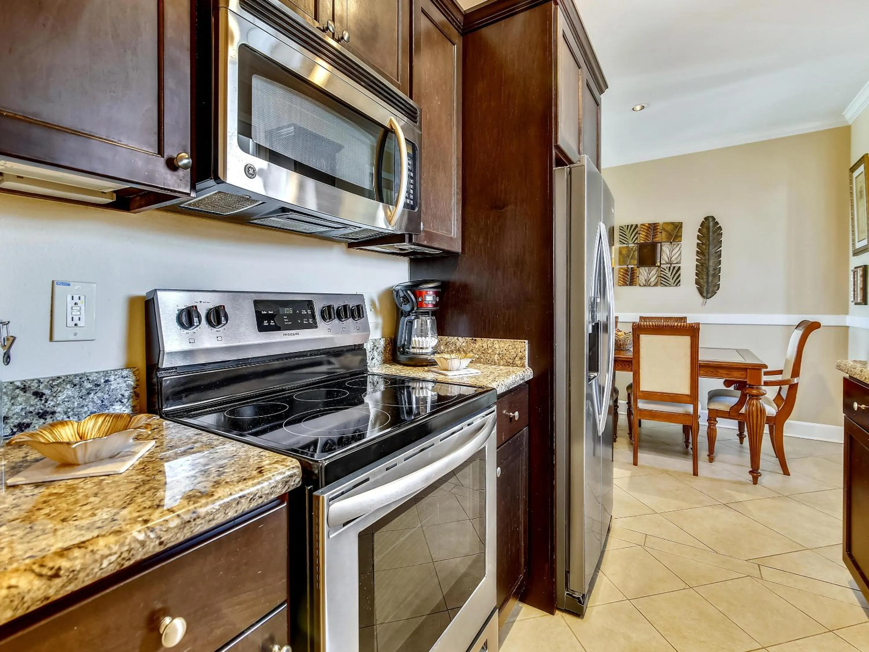 Property building in Dawn 823-At The Beach