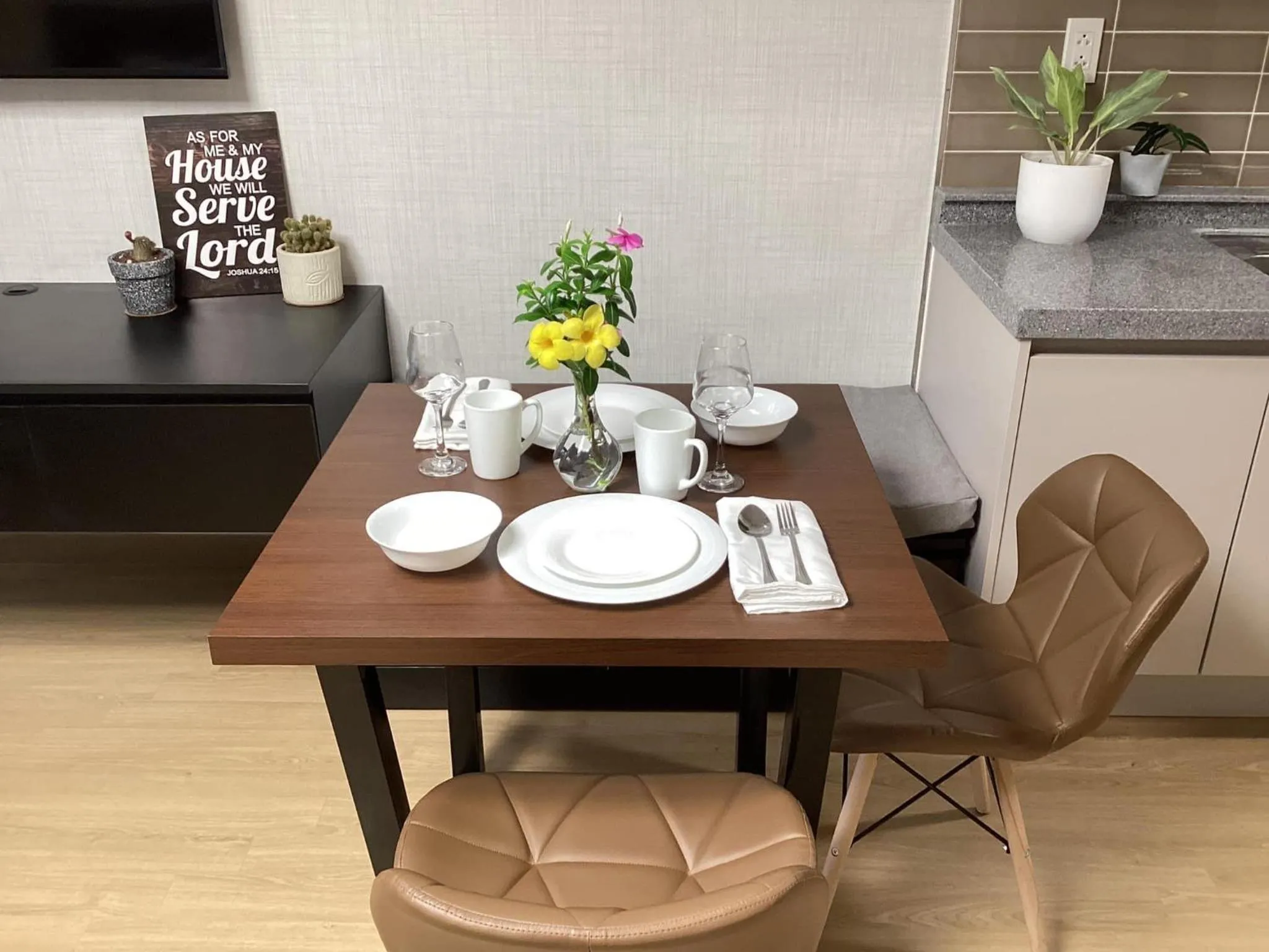 Luxury Condo in Clark Pampanga beside Hilton Hotel and Casino