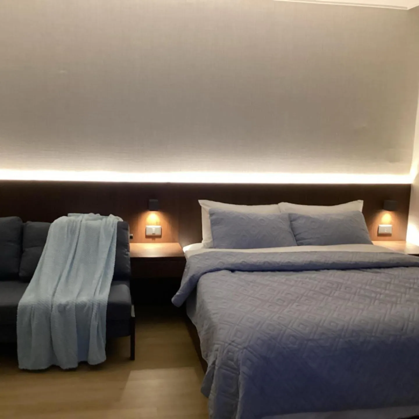 Bed in Luxury Condo in Clark Pampanga beside Hilton Hotel and Casino
