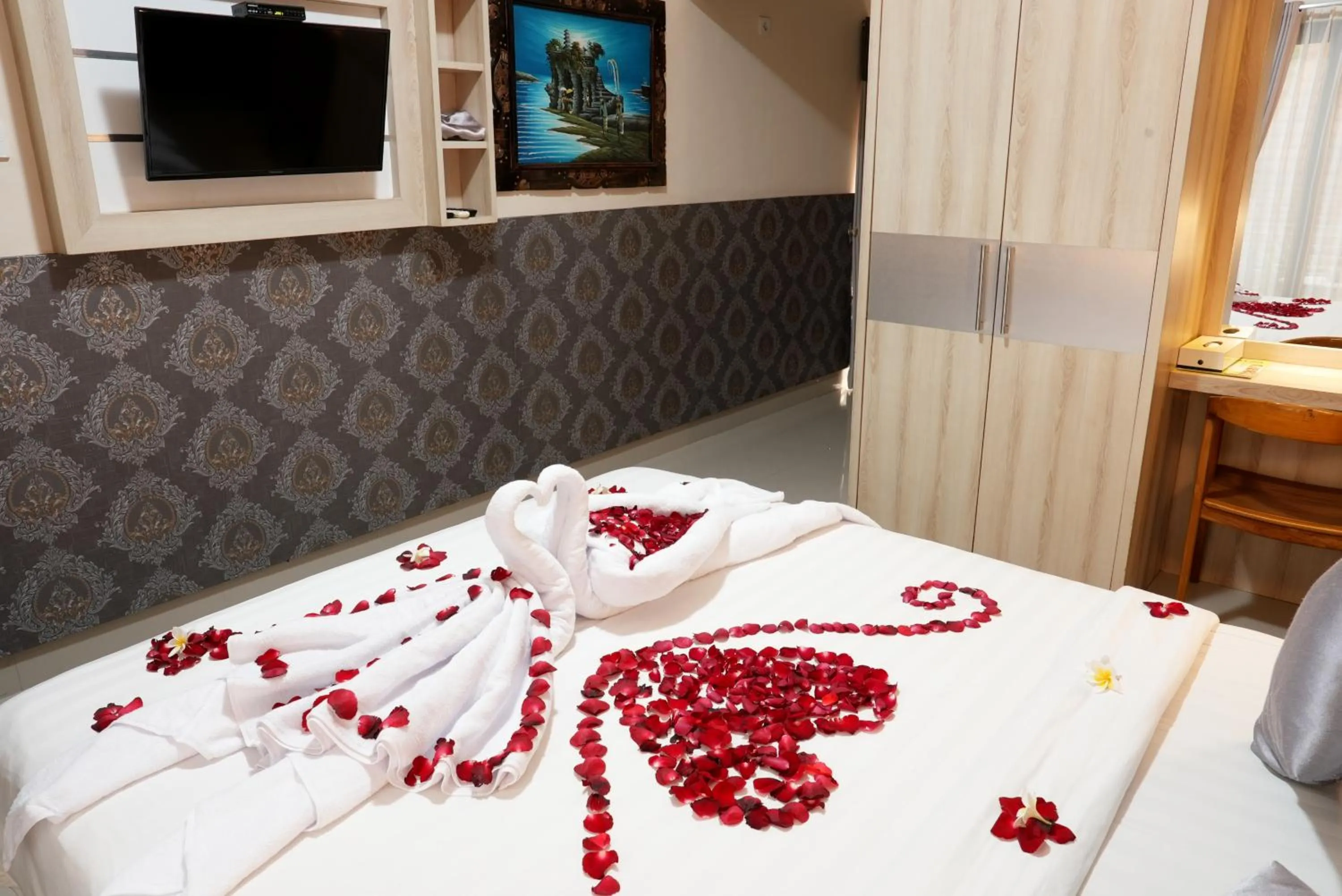 Bed in North Wing Canggu Resort