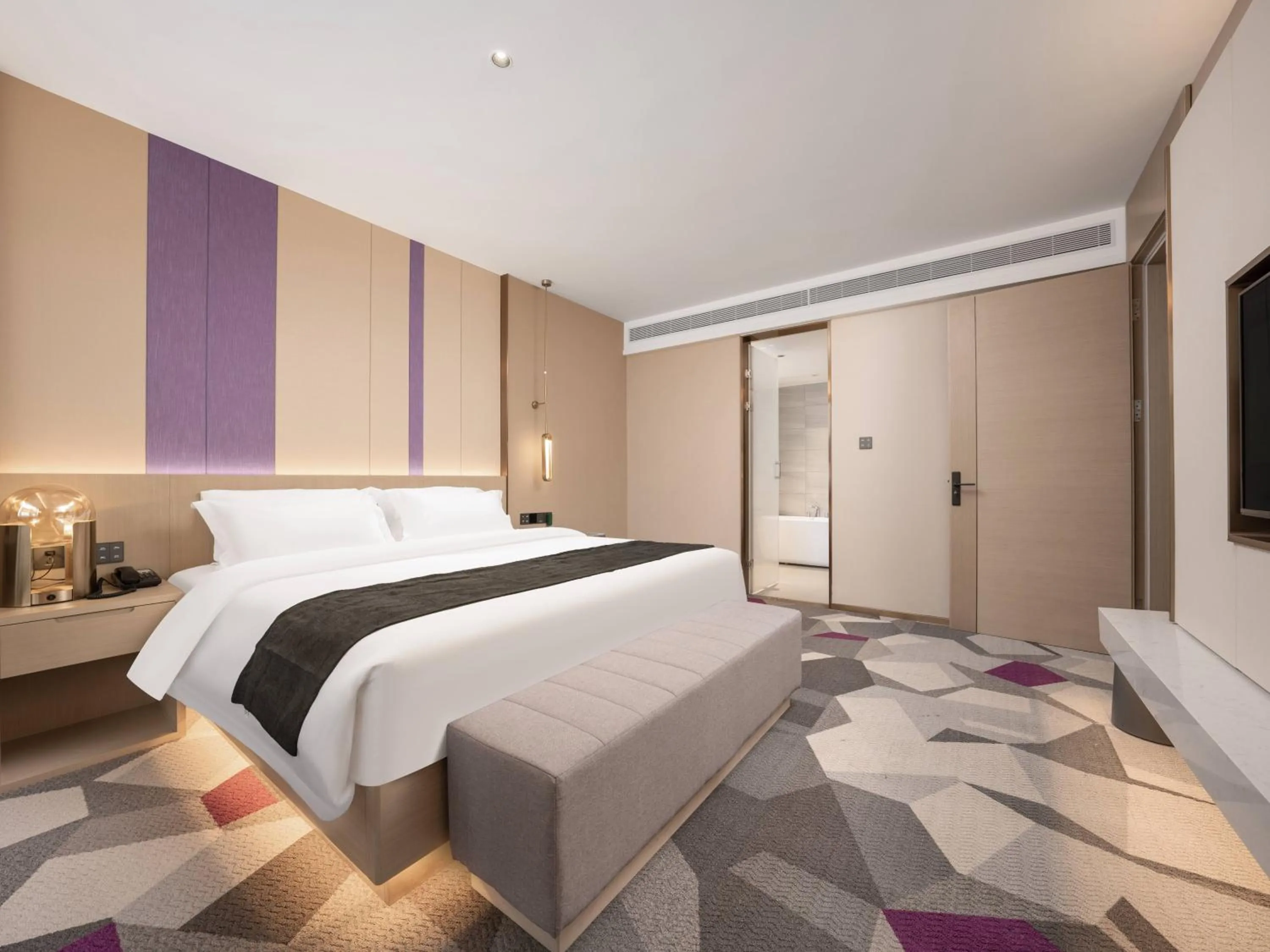 Photo of the whole room, Bed in Lavande Hotel Qihe Economic Development Zone