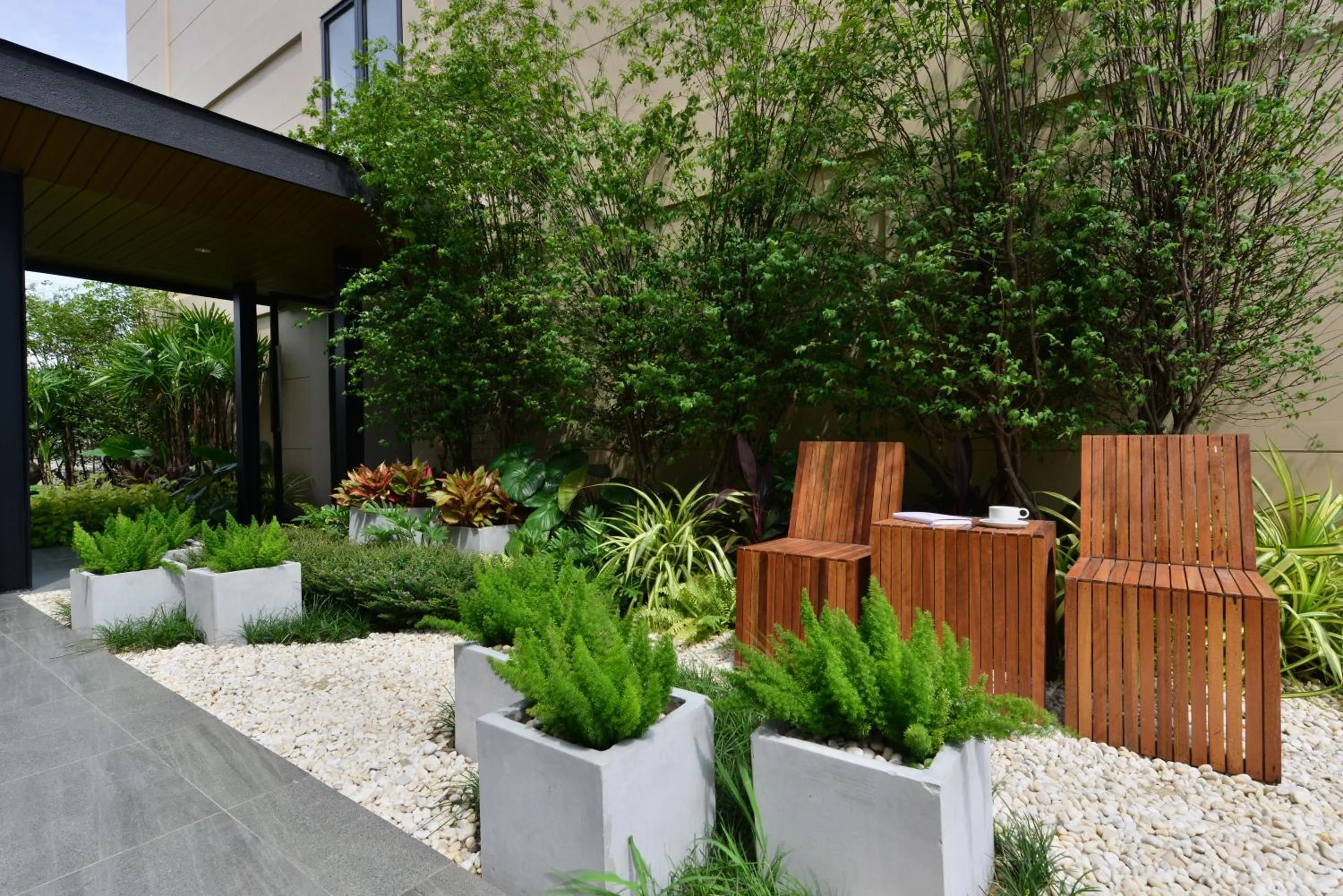 Garden in Grand BS Airport Hotel Suvarnabhumi