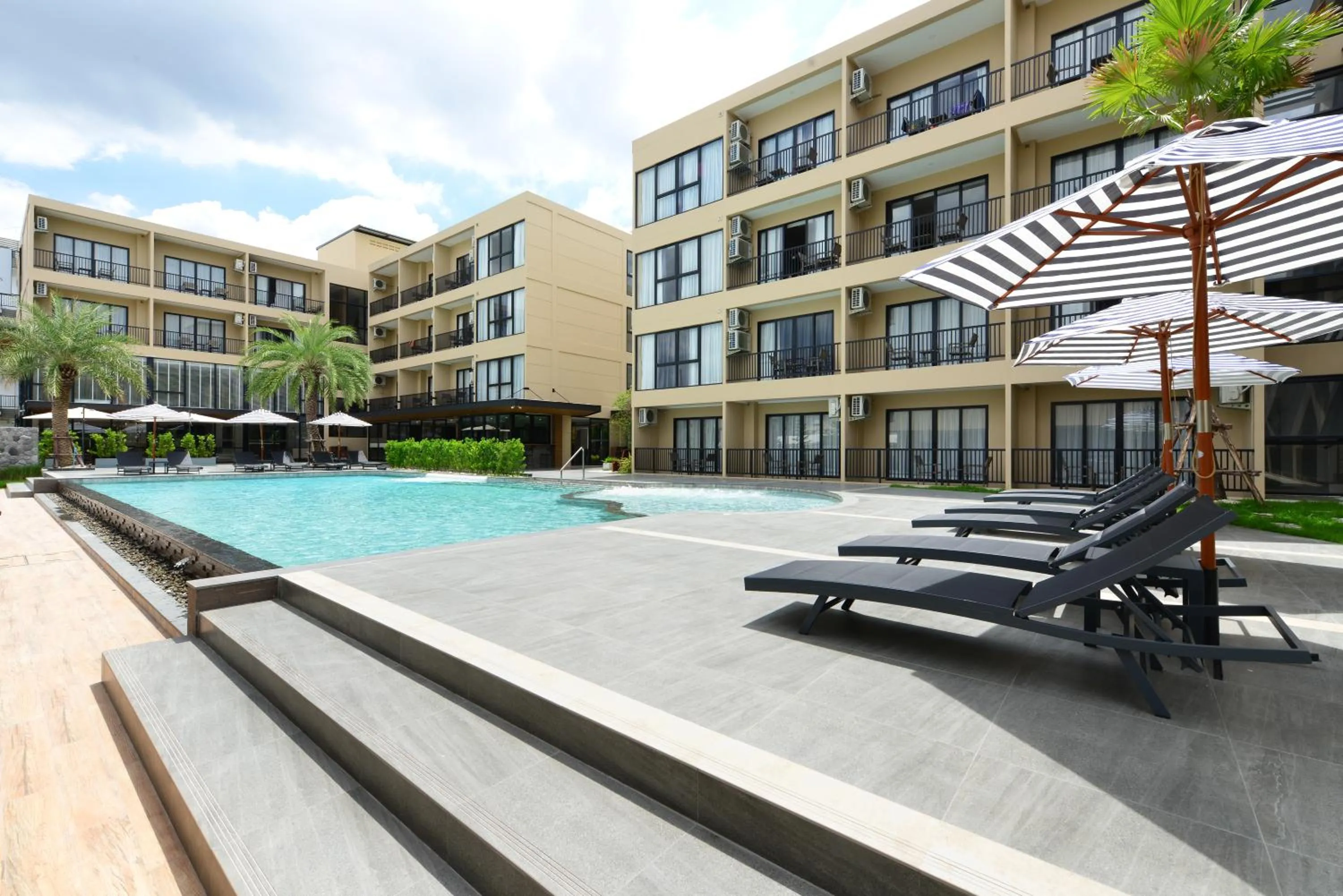 Property building in Grand BS Airport Hotel Suvarnabhumi