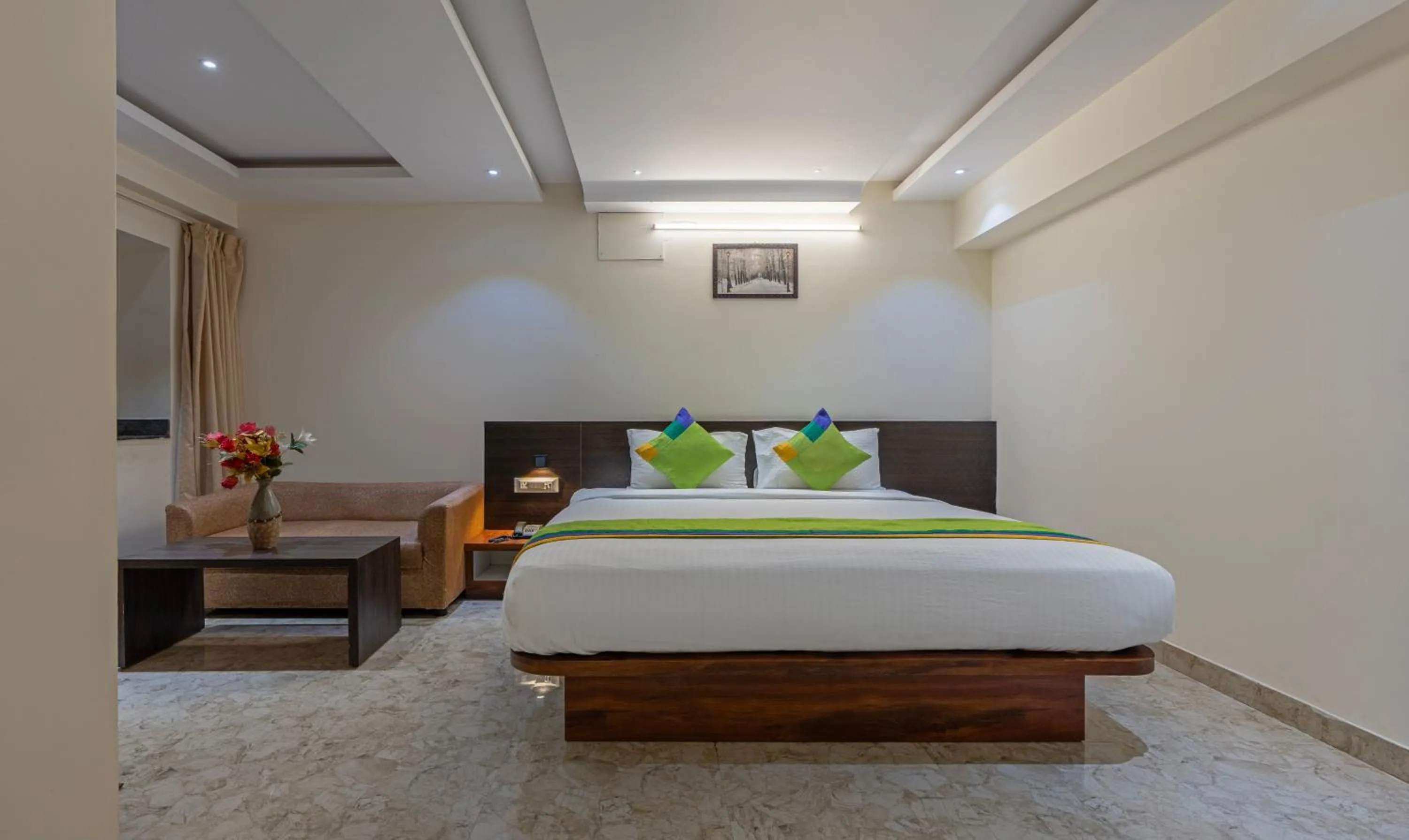 Bedroom, Bed in Treebo Sai Fortune Gateway