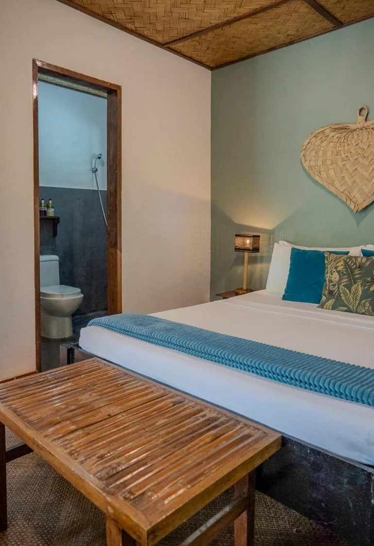 Bed in Golden Monkey Beach Hotel