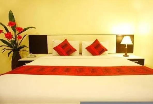 Bed in Laemdin Hotel