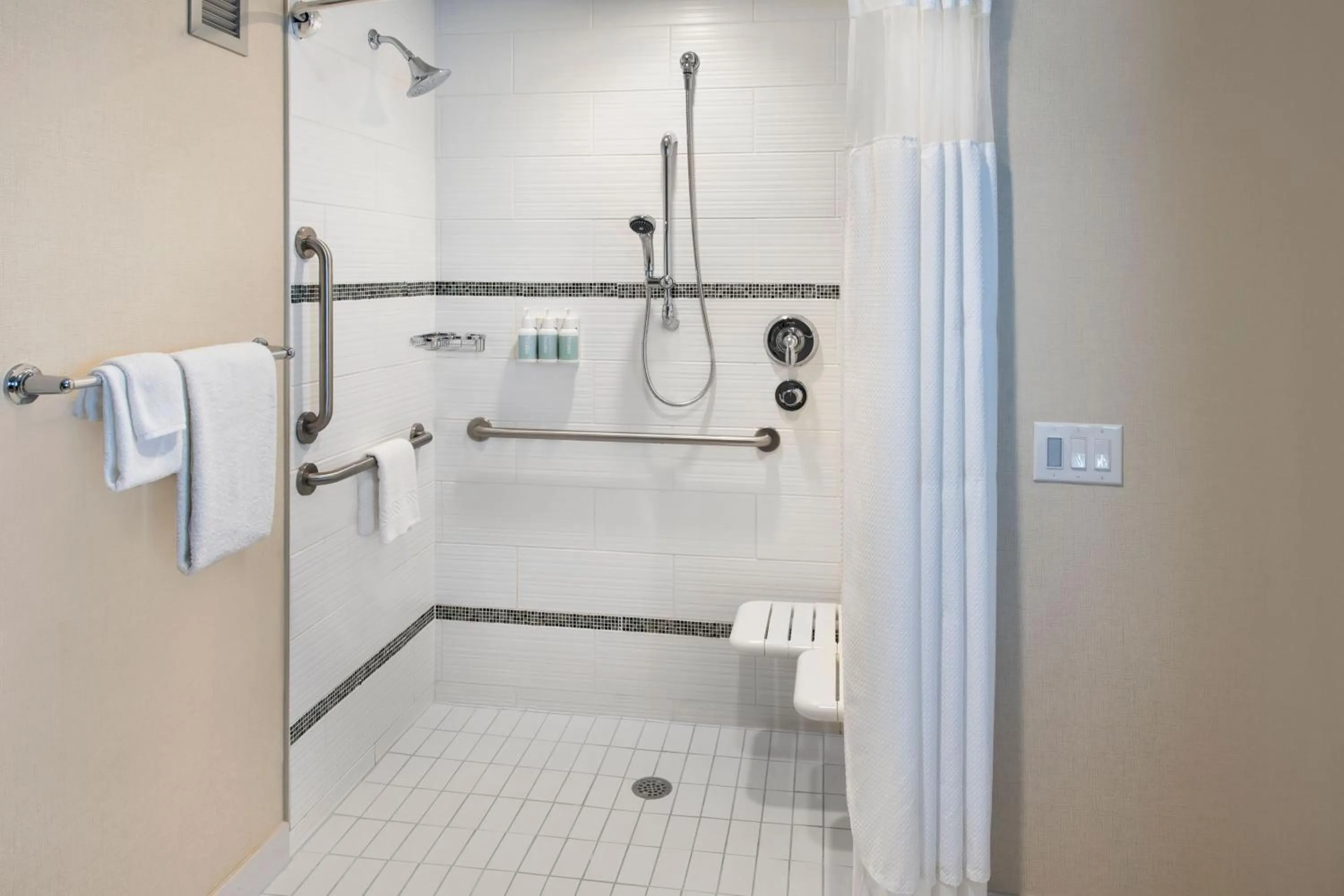 Bathroom in Courtyard by Marriott Philadelphia South at The Navy Yard