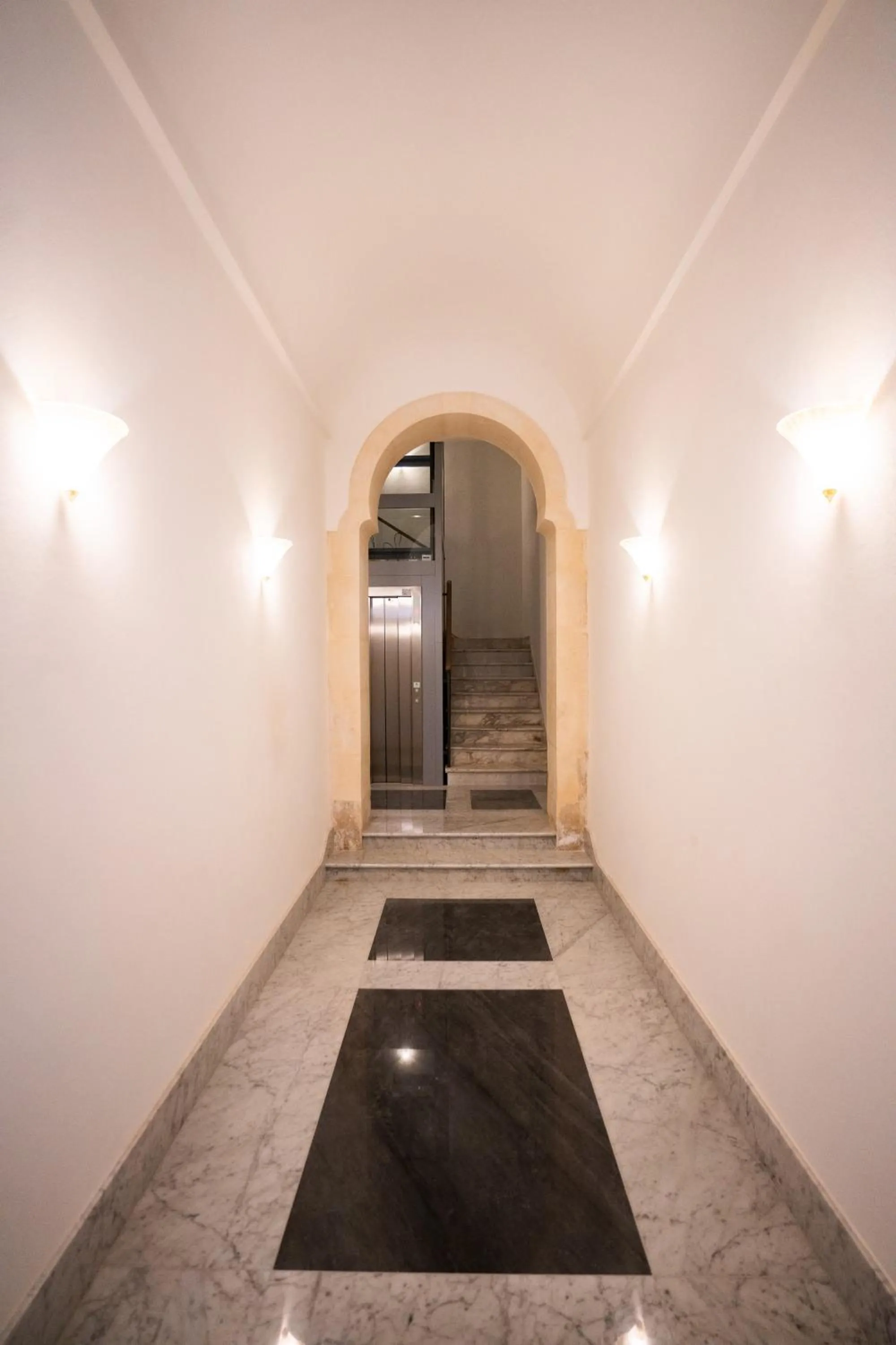 Facade/entrance in Capo 10 Liberty Apartments