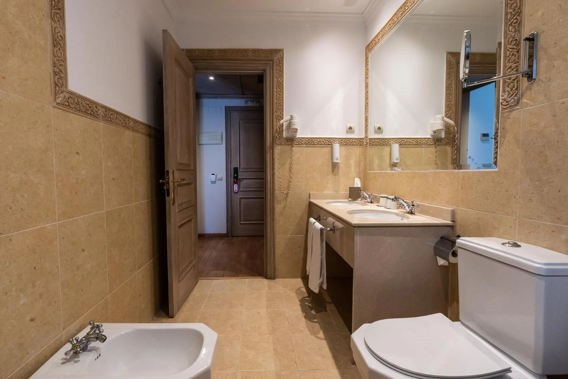 Bathroom in Globales Paraíso Beach