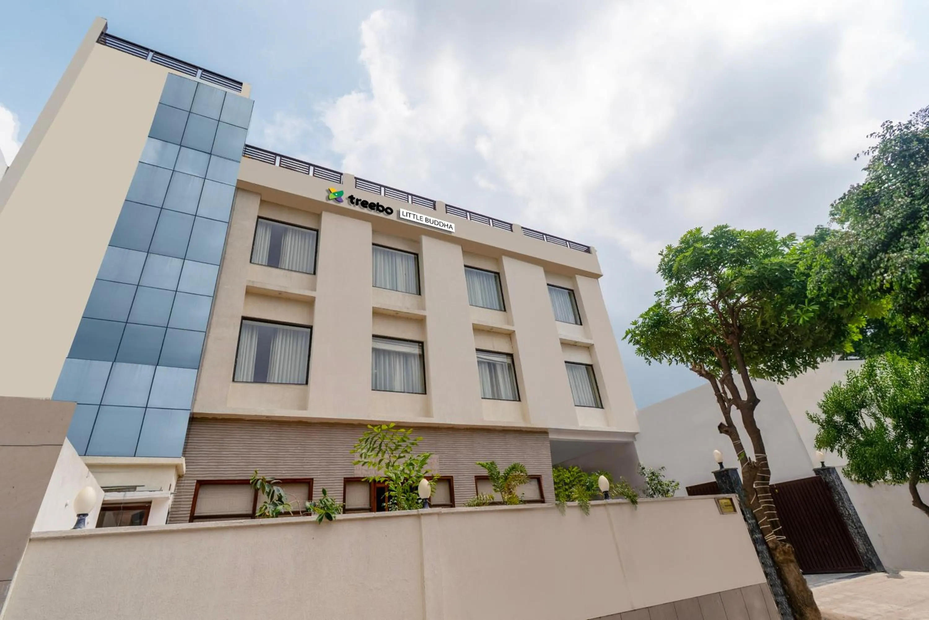 Property building in Treebo Little Budhha