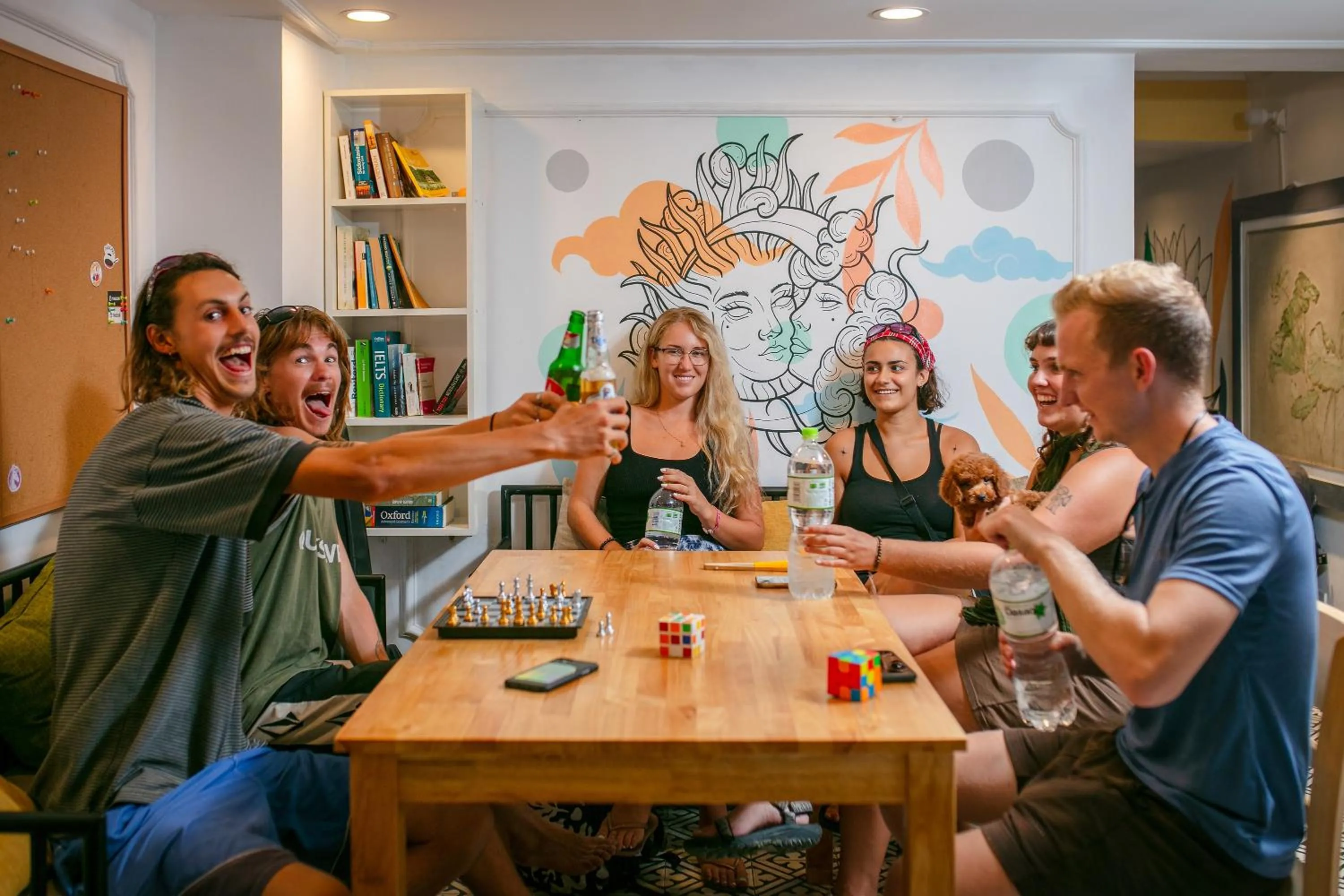 Dining area in Downtown Hostel & Rooftop Bar