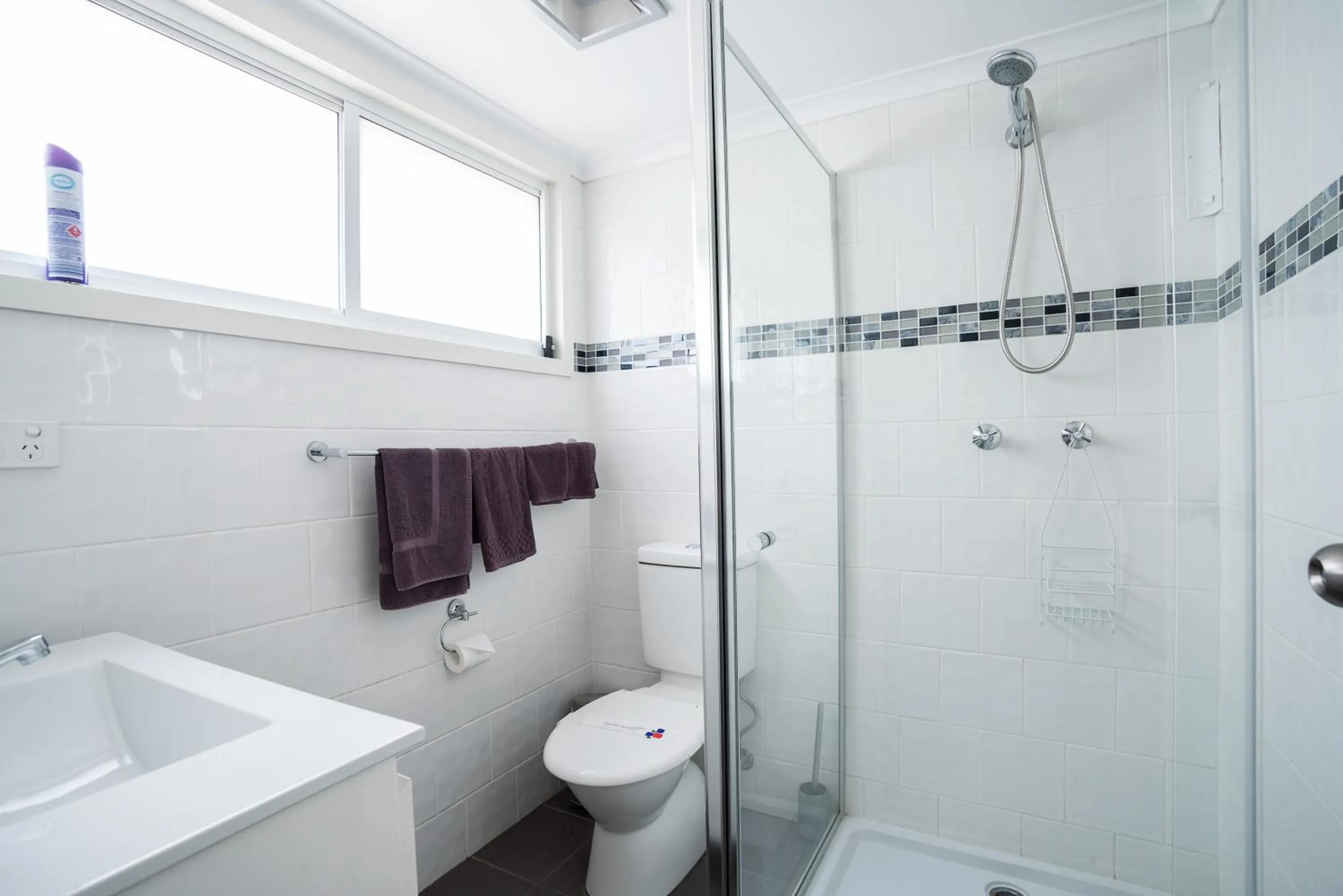 Shower in Canberra Ave Villas