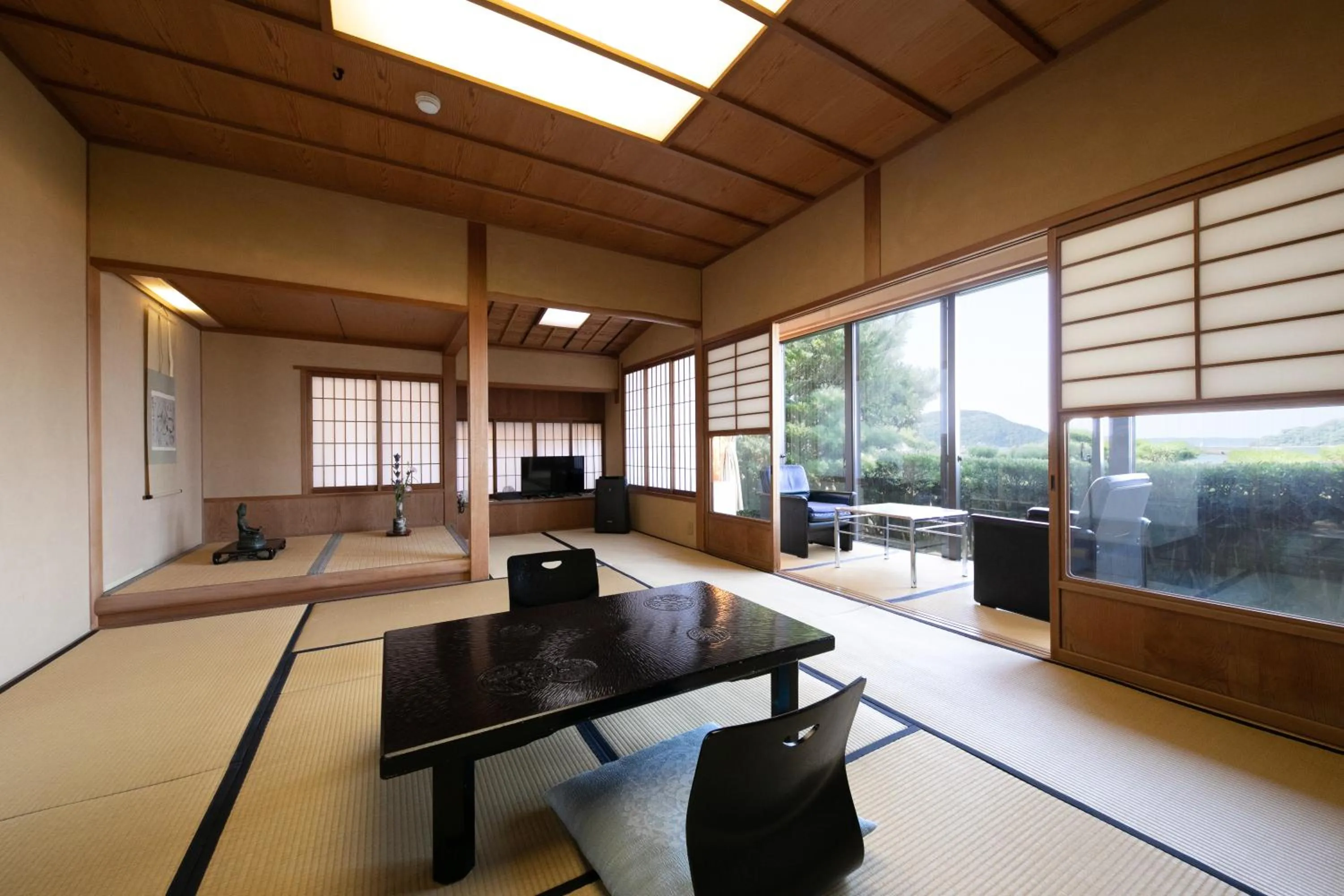 Photo of the whole room in Mizuno Ryokan