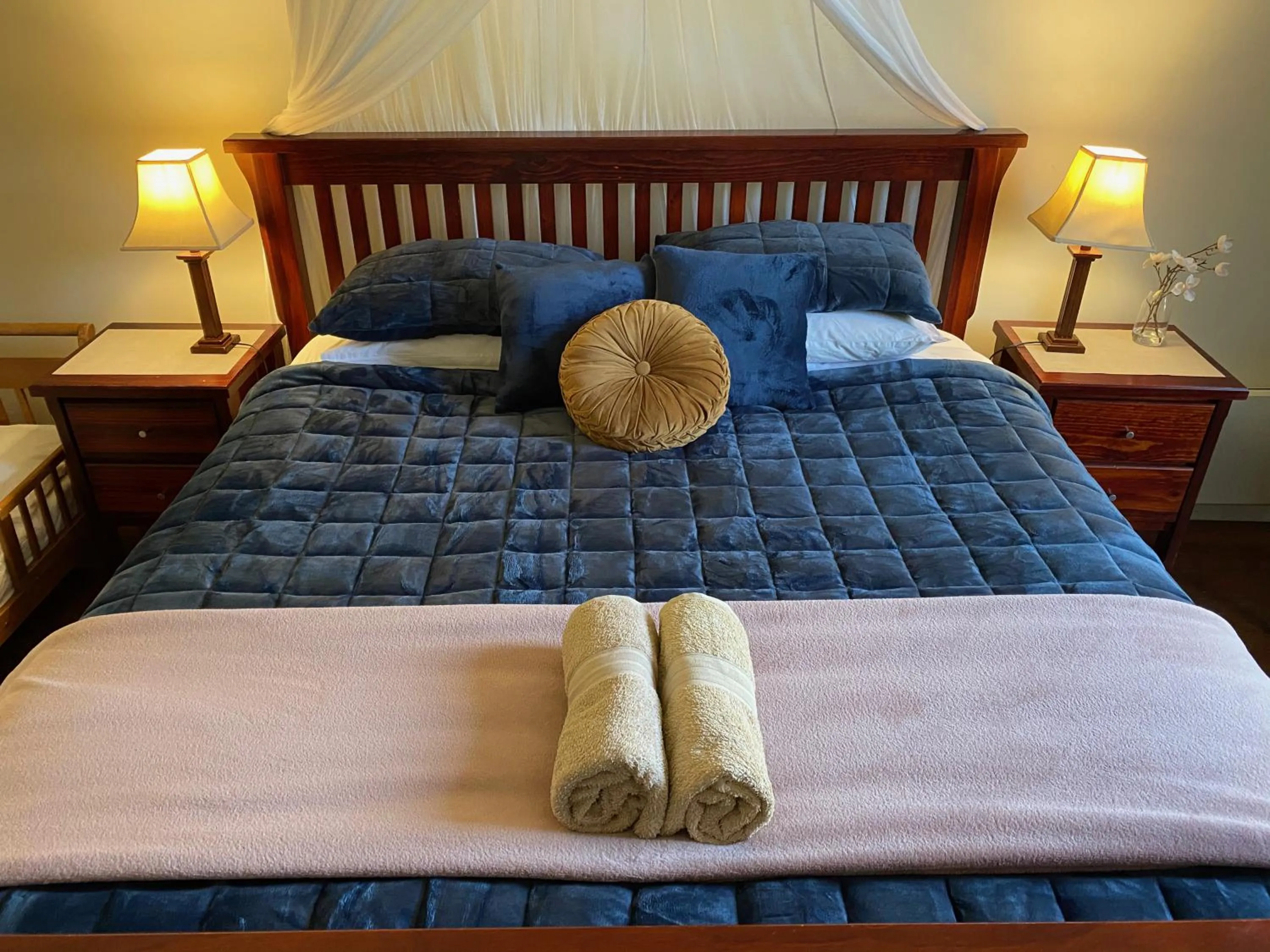 Bed in Seacroft Estate