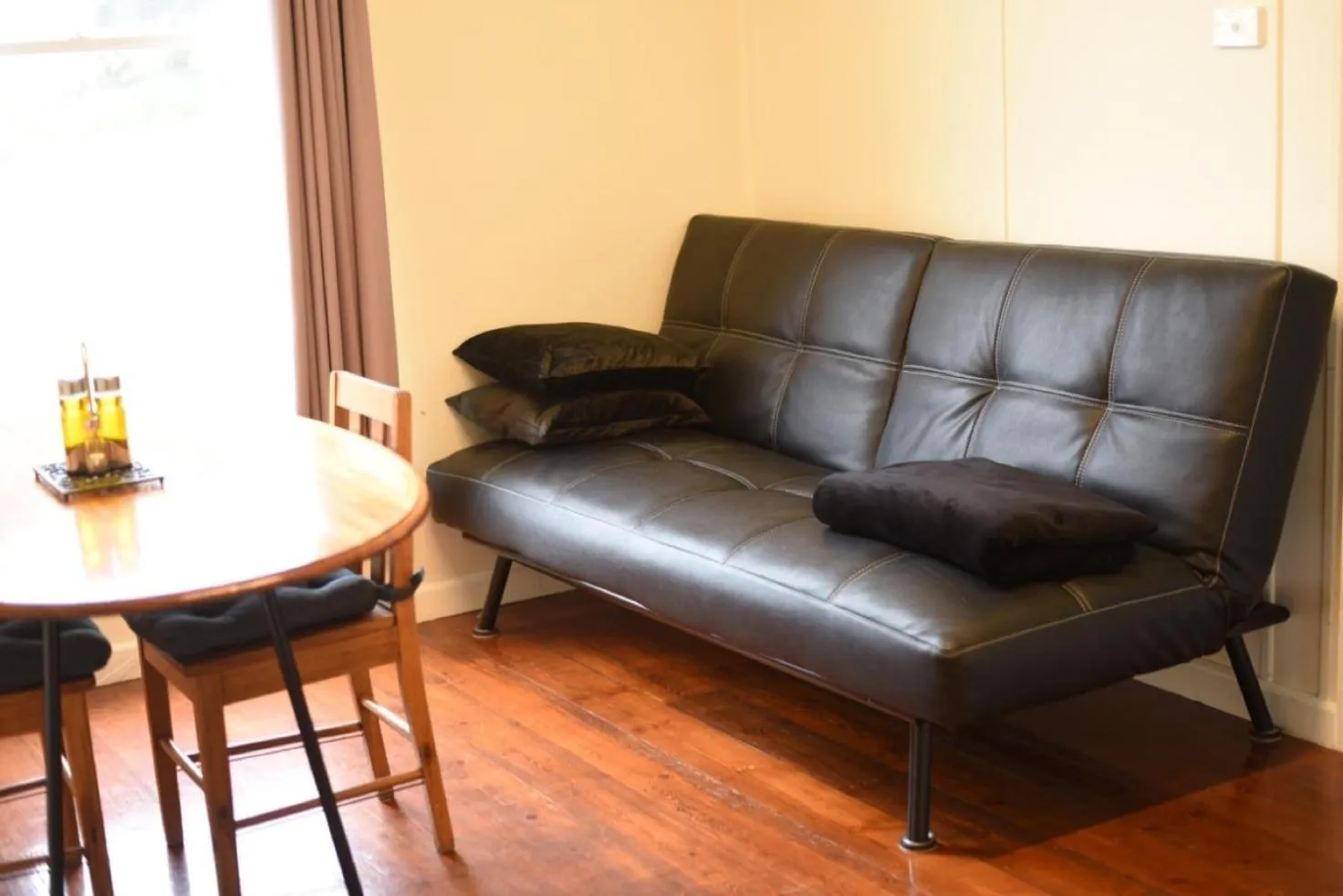 Living room in Seacroft Estate