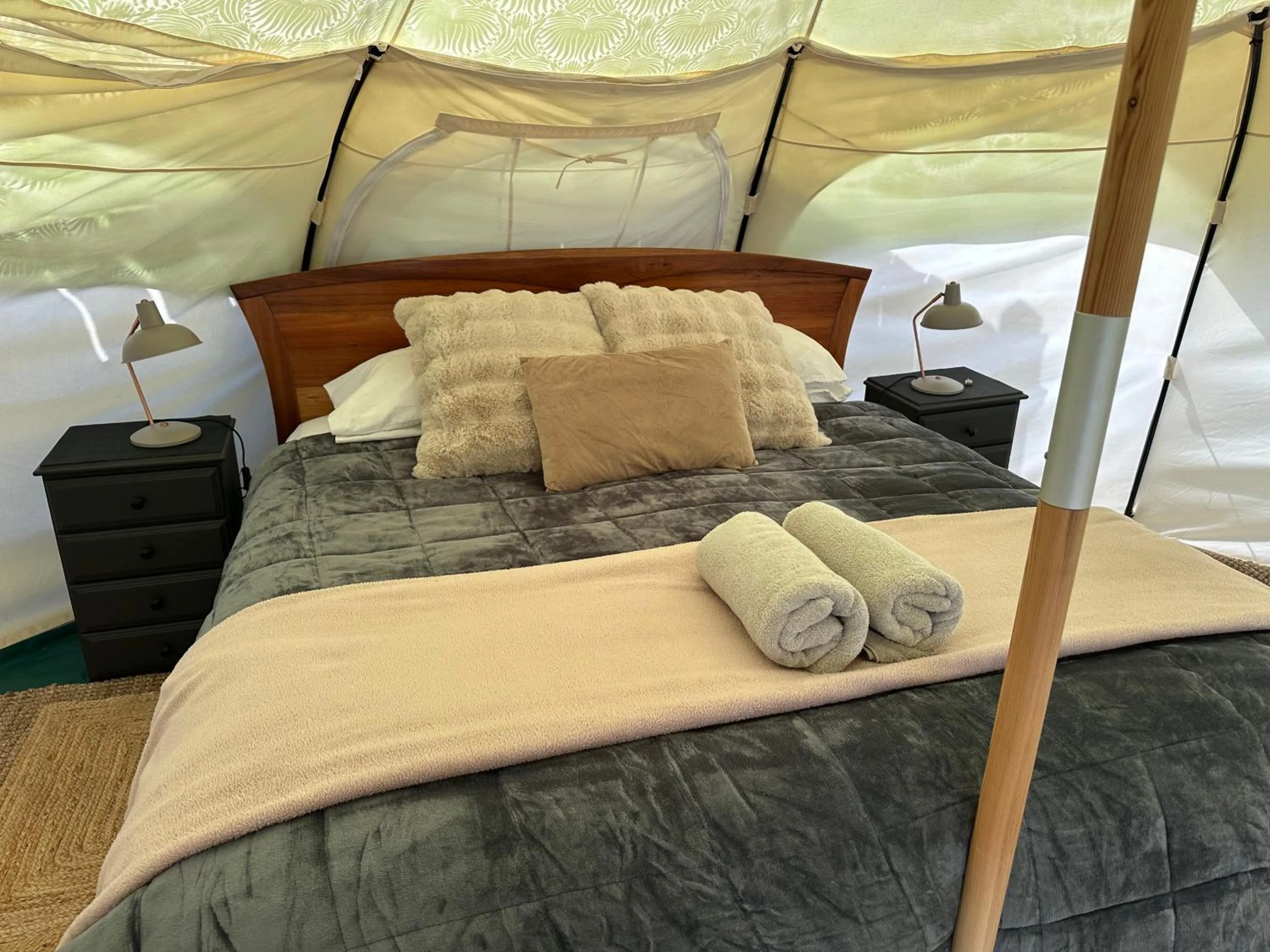 Bed in Seacroft Estate