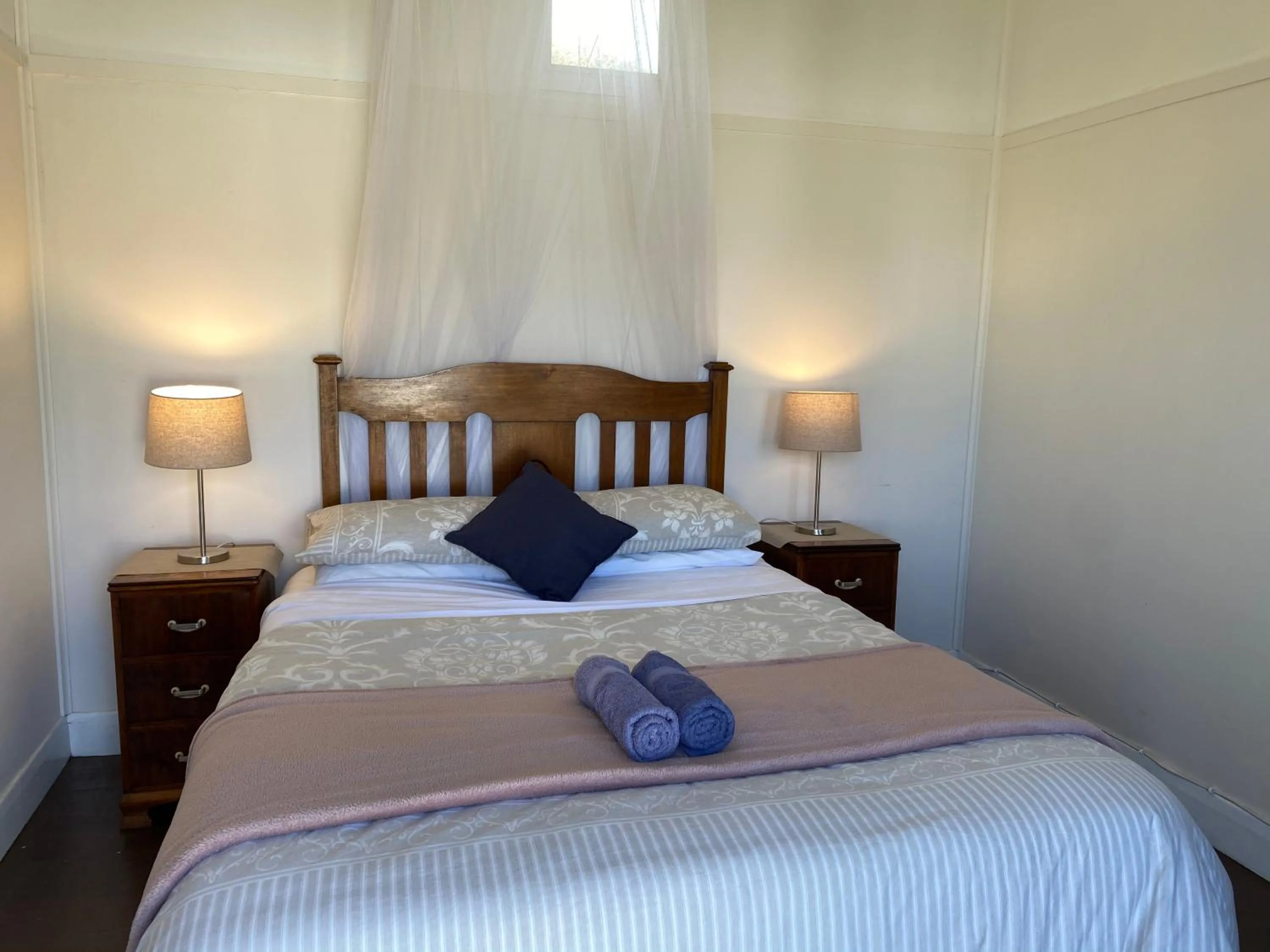 Bedroom, Bed in Seacroft Estate