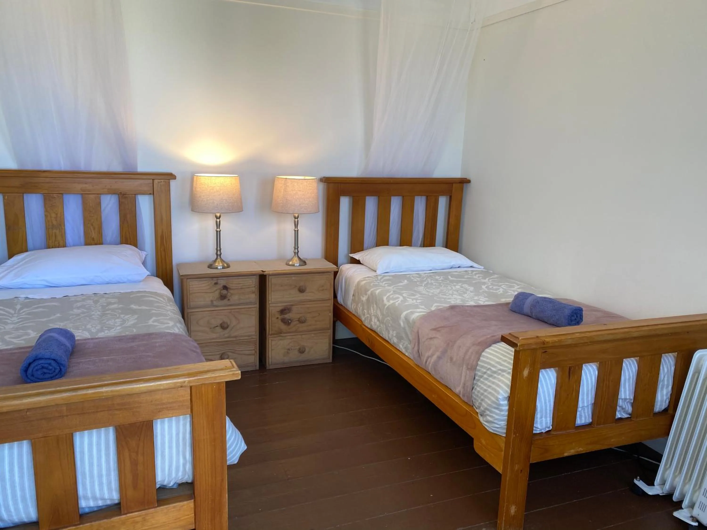 Bedroom, Bed in Seacroft Estate