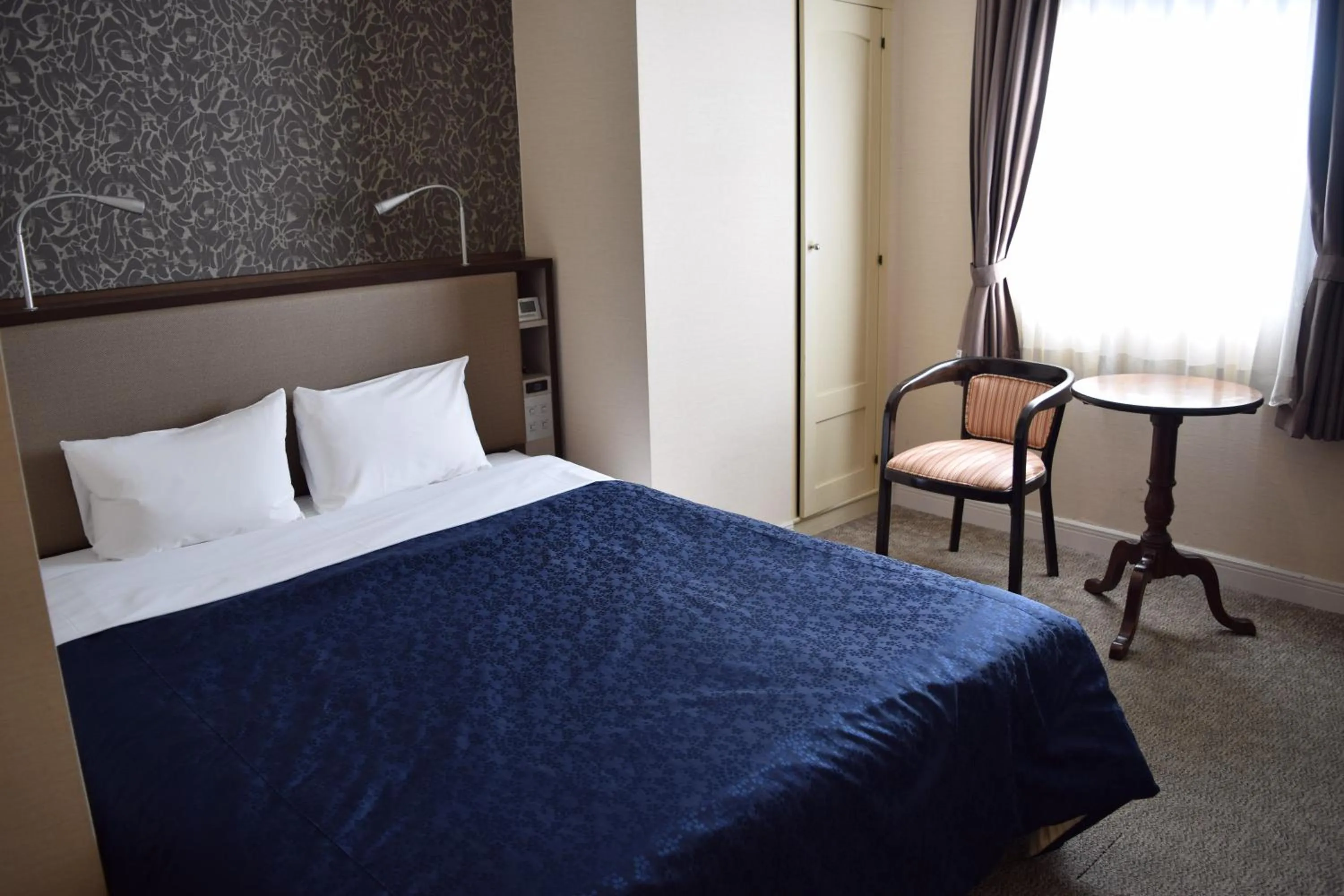 Photo of the whole room, Bed in Asakusa Central Hotel