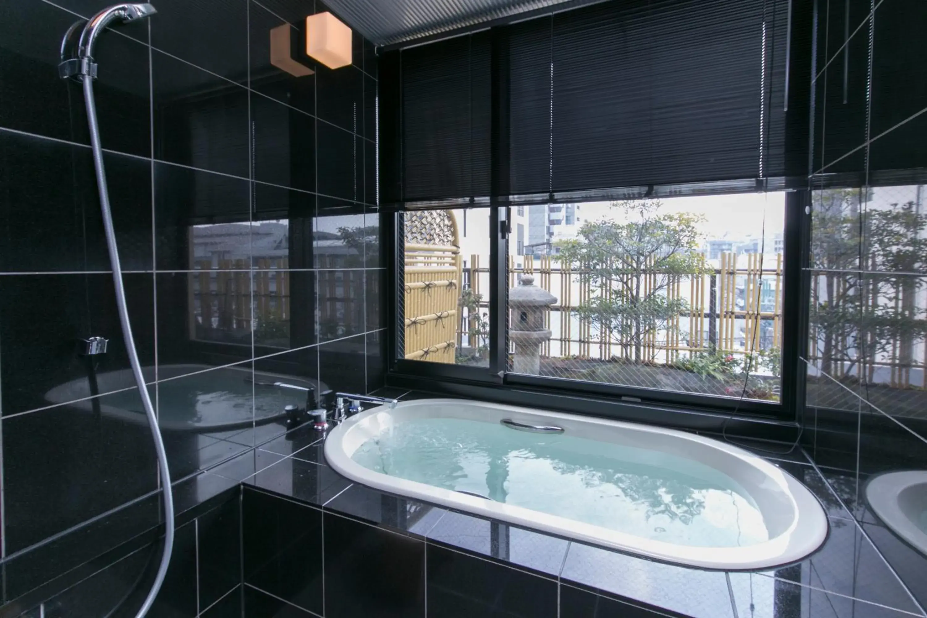 Day, Bathroom in Matsui Bekkan Hanakanzashi