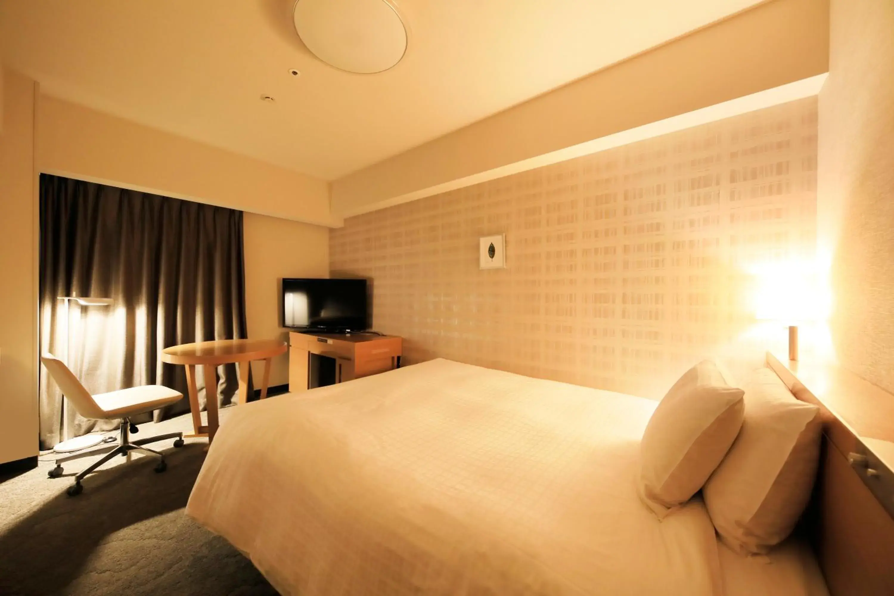 Photo of the whole room, Bed in Richmond Hotel Fukushima Ekimae Photo of the whole room, Bed in Richmond Hotel Fukushima Ekimae