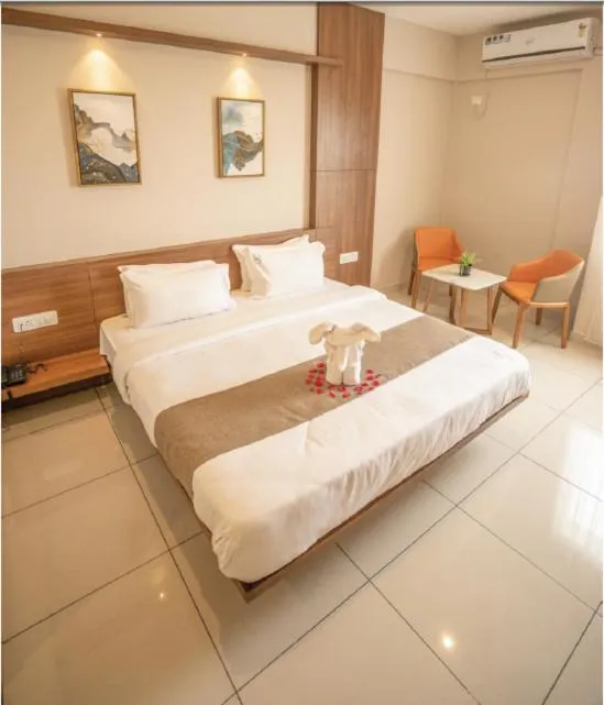 View (from property/room), Bed in Samasth Palatial