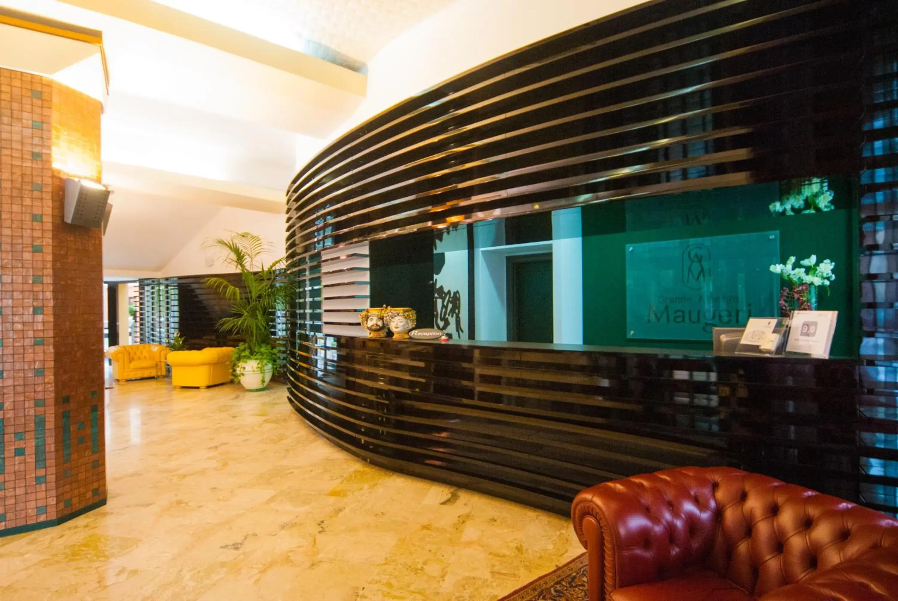 Lobby or reception in Grande Albergo Maugeri Lobby or reception in Grande Albergo Maugeri