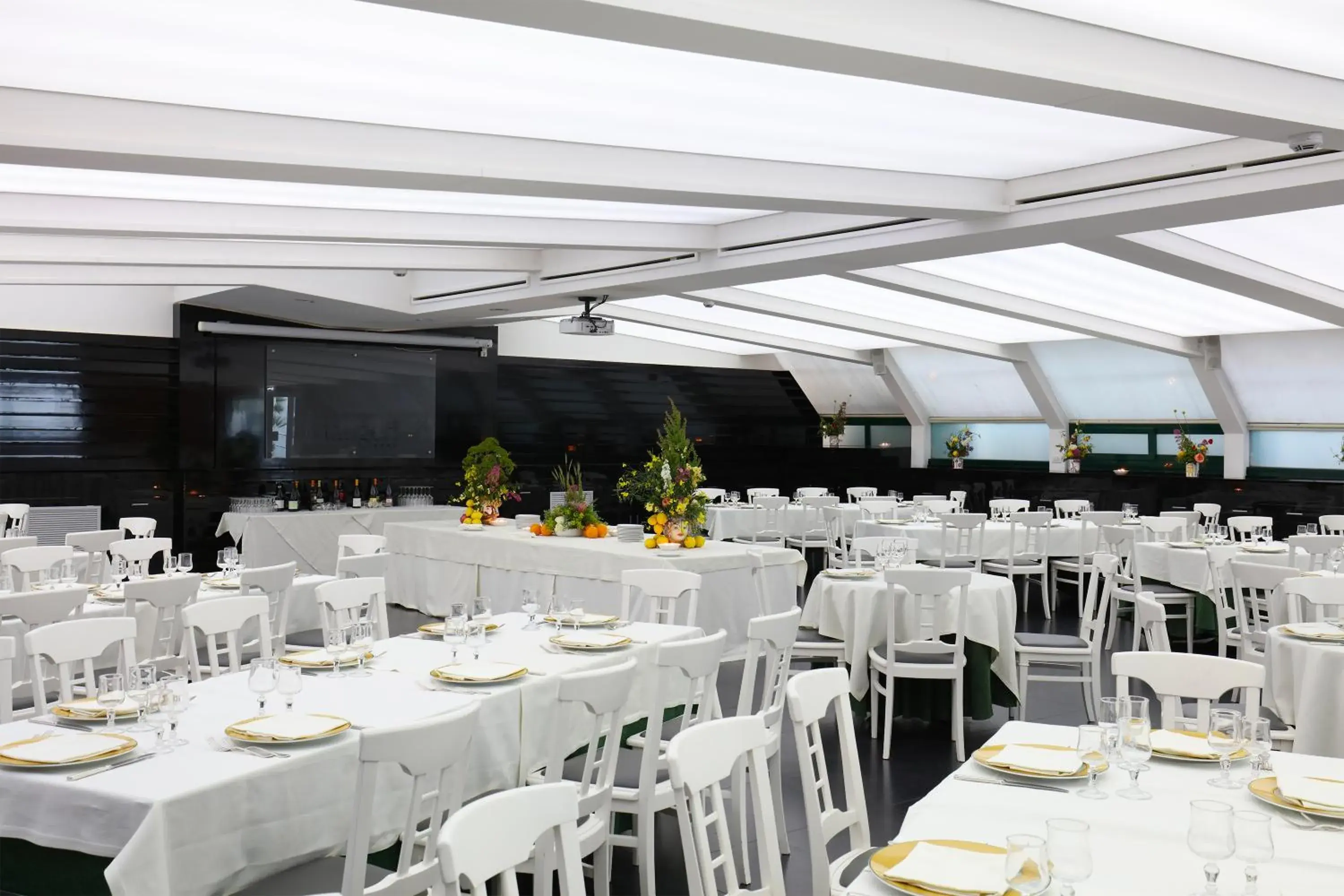 Restaurant/places to eat in Grande Albergo Maugeri Restaurant/places to eat in Grande Albergo Maugeri
