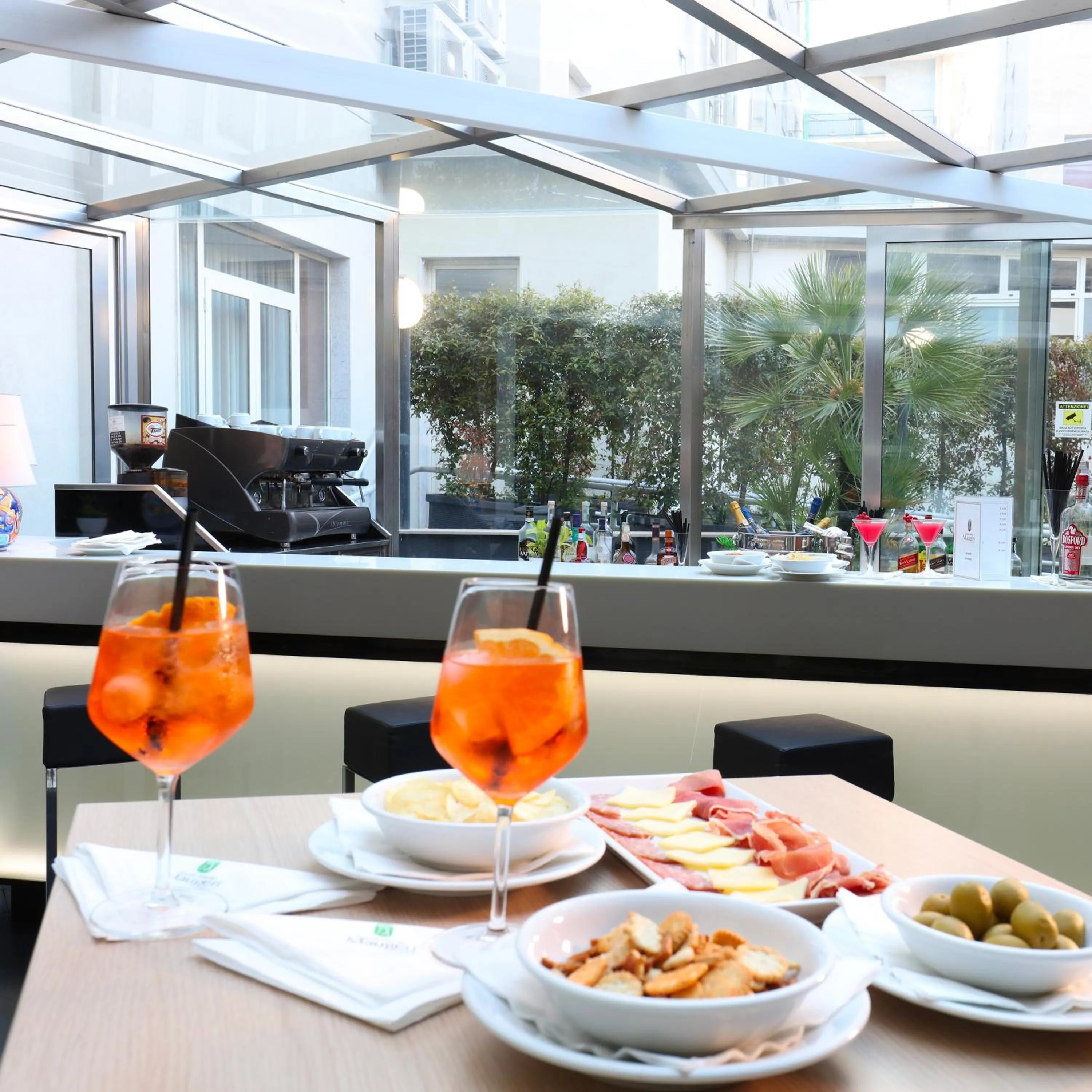 Lounge or bar in Grande Albergo Maugeri