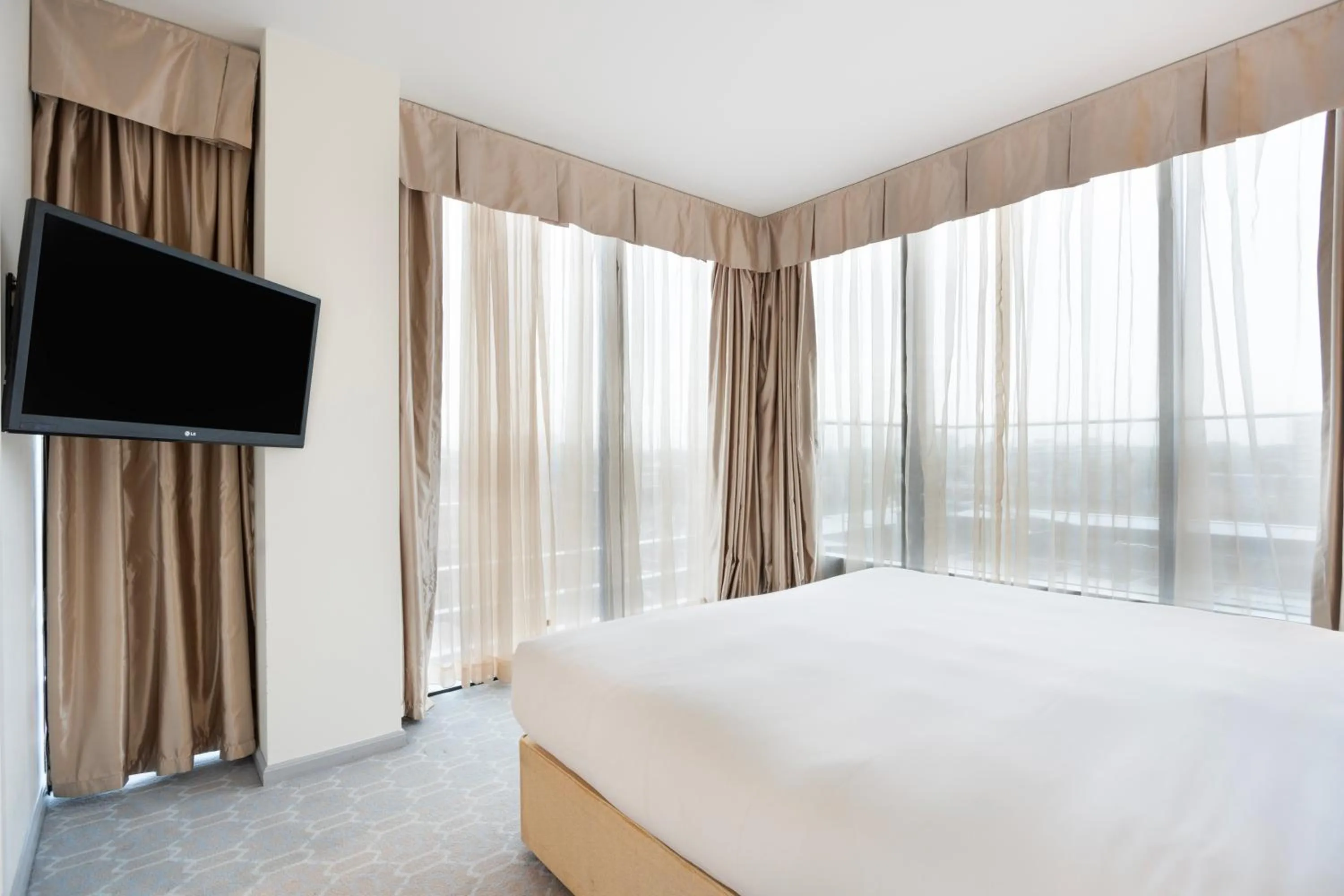 Bed in Dorsett Shepherds Bush London