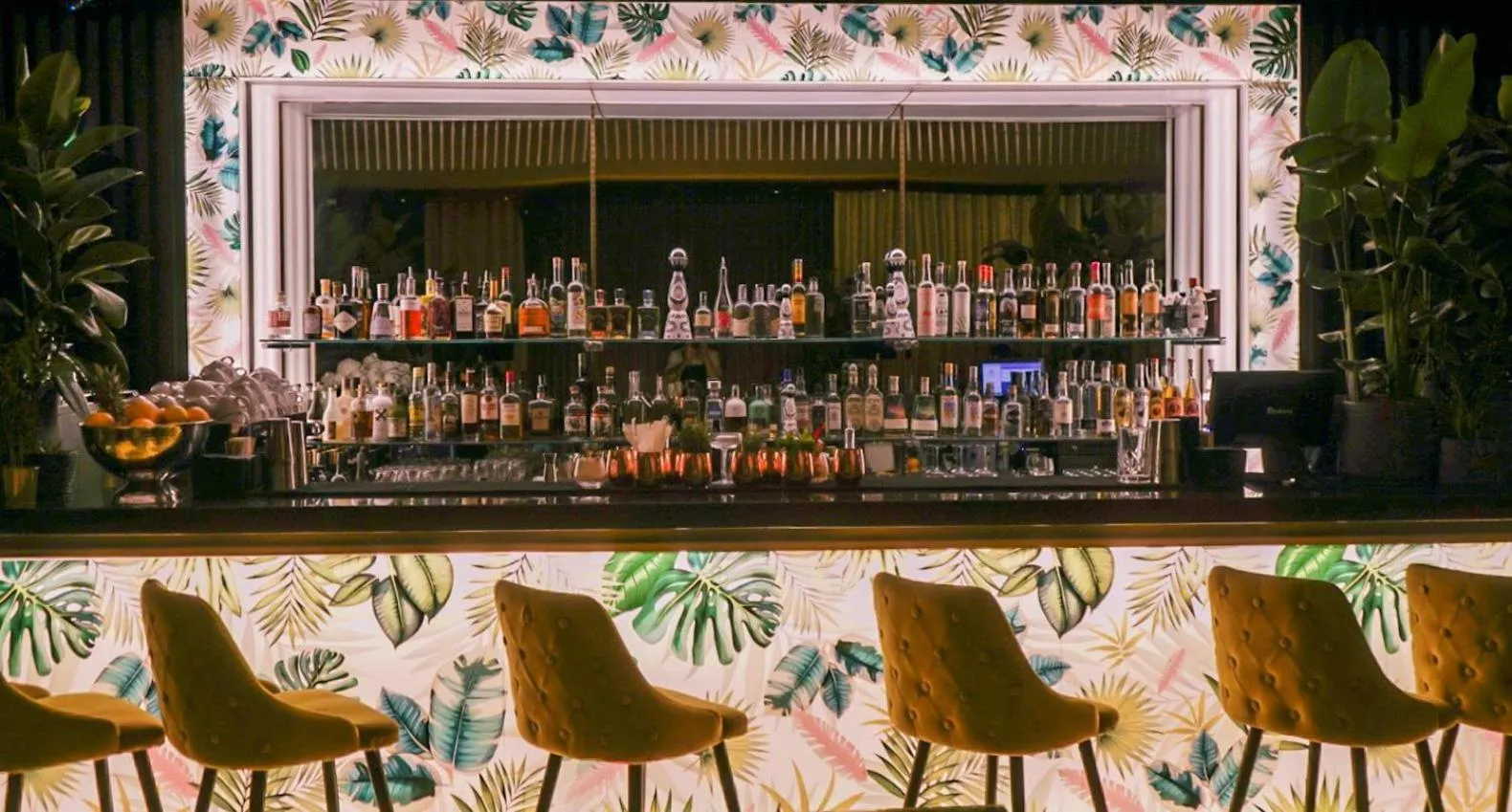 Lounge or bar in Dorsett Shepherds Bush London
