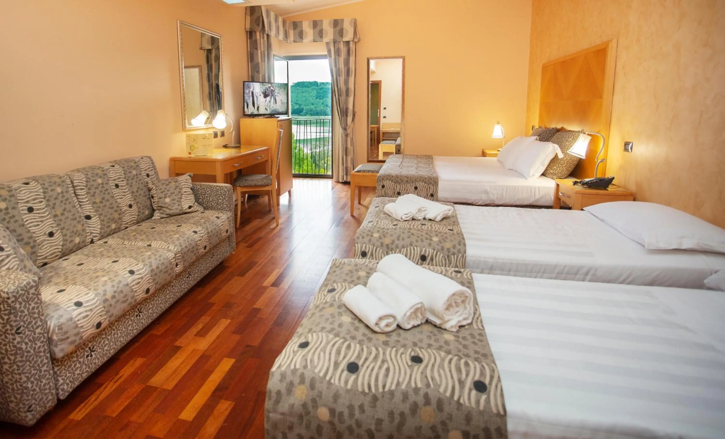 Photo of the whole room, Bed in Riviera Hotel