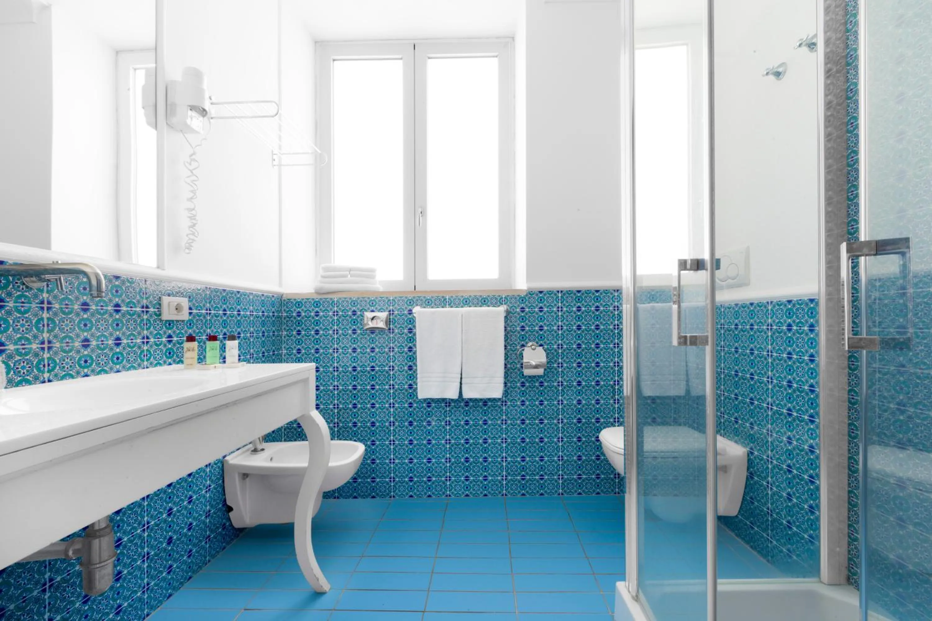 Bathroom in Hotel Bougainville