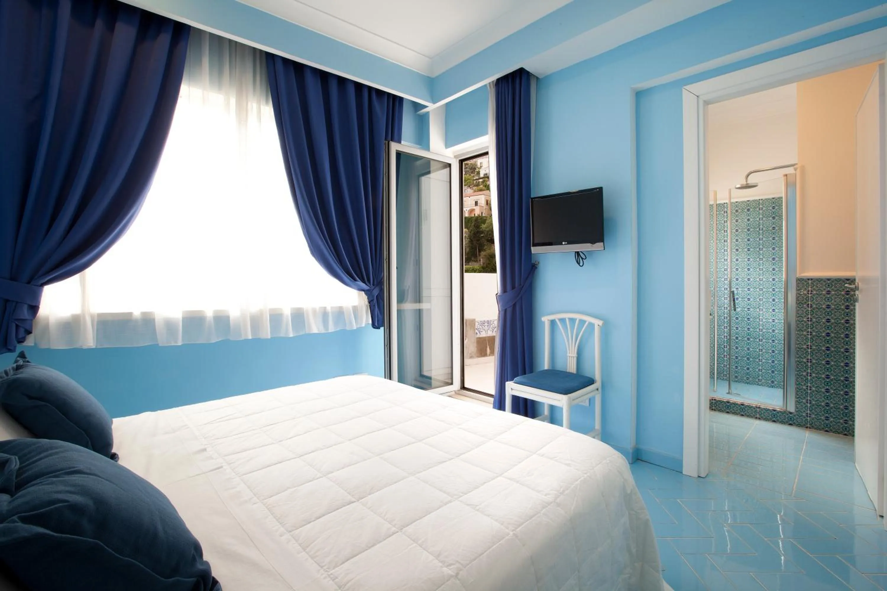 Bedroom, Bed in Hotel Bougainville